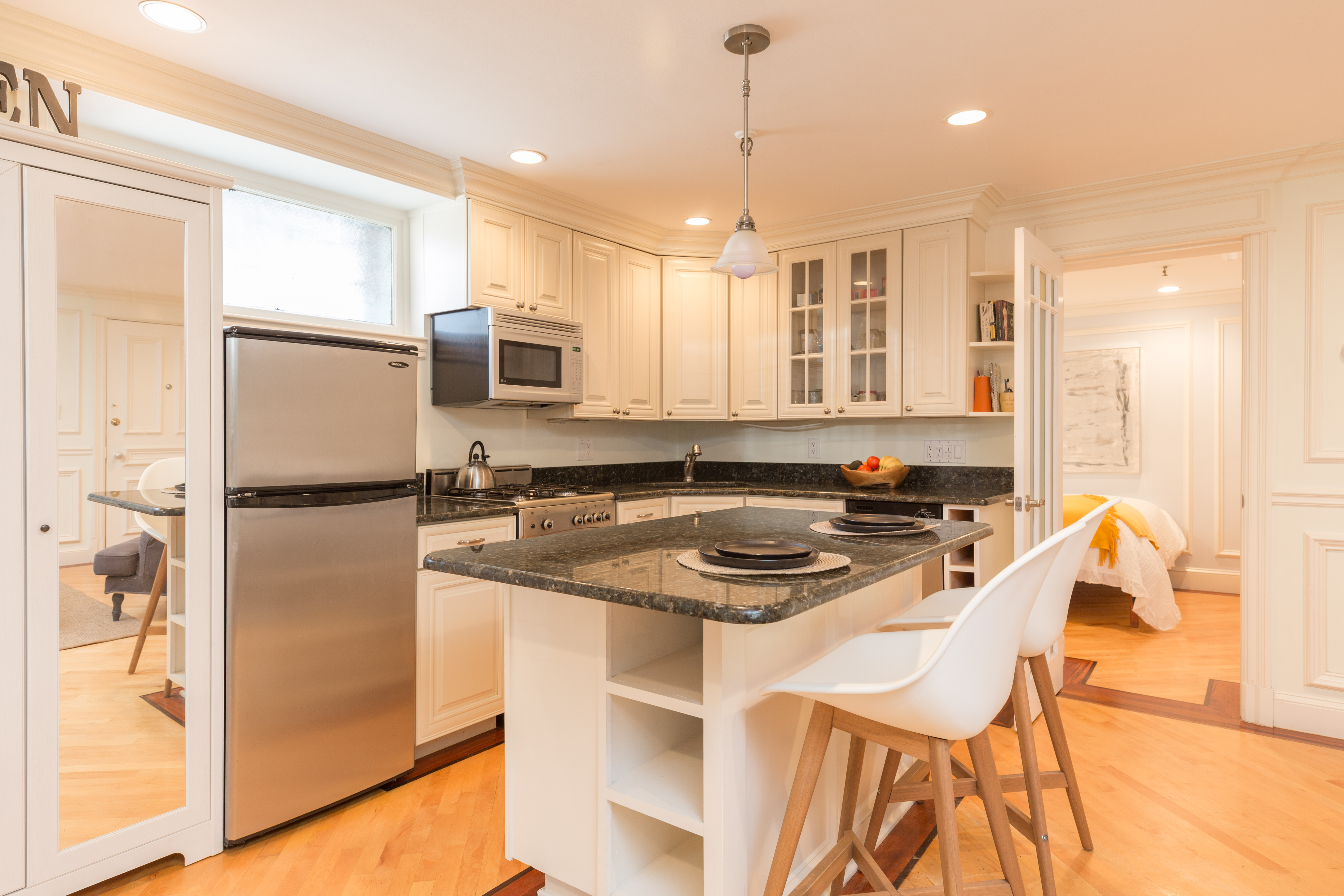 1 bed, 1 bath apartment for rent at 20 Gloucester St Unit Bd, Back Bay — photo 4 of 15