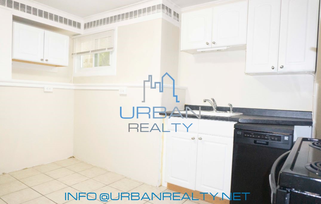 1 bed, 1 bath apartment for rent at 59 Strathmore Rd Unit 1A, Brighton — photo 3 of 5