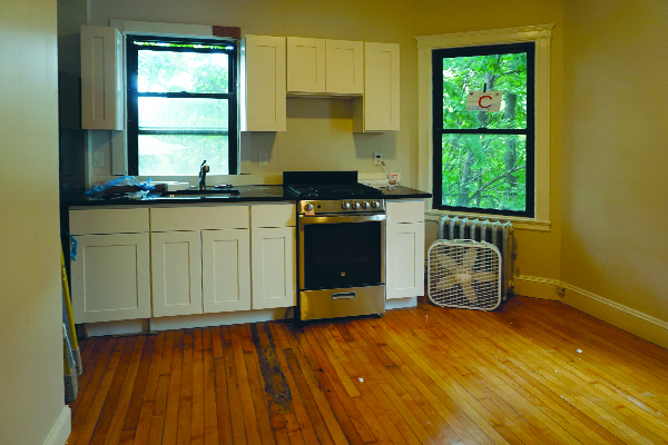 1 bed, 1 bath apartment for rent at 19 Pleasant St Unit 21, Central Square — photo 3 of 3