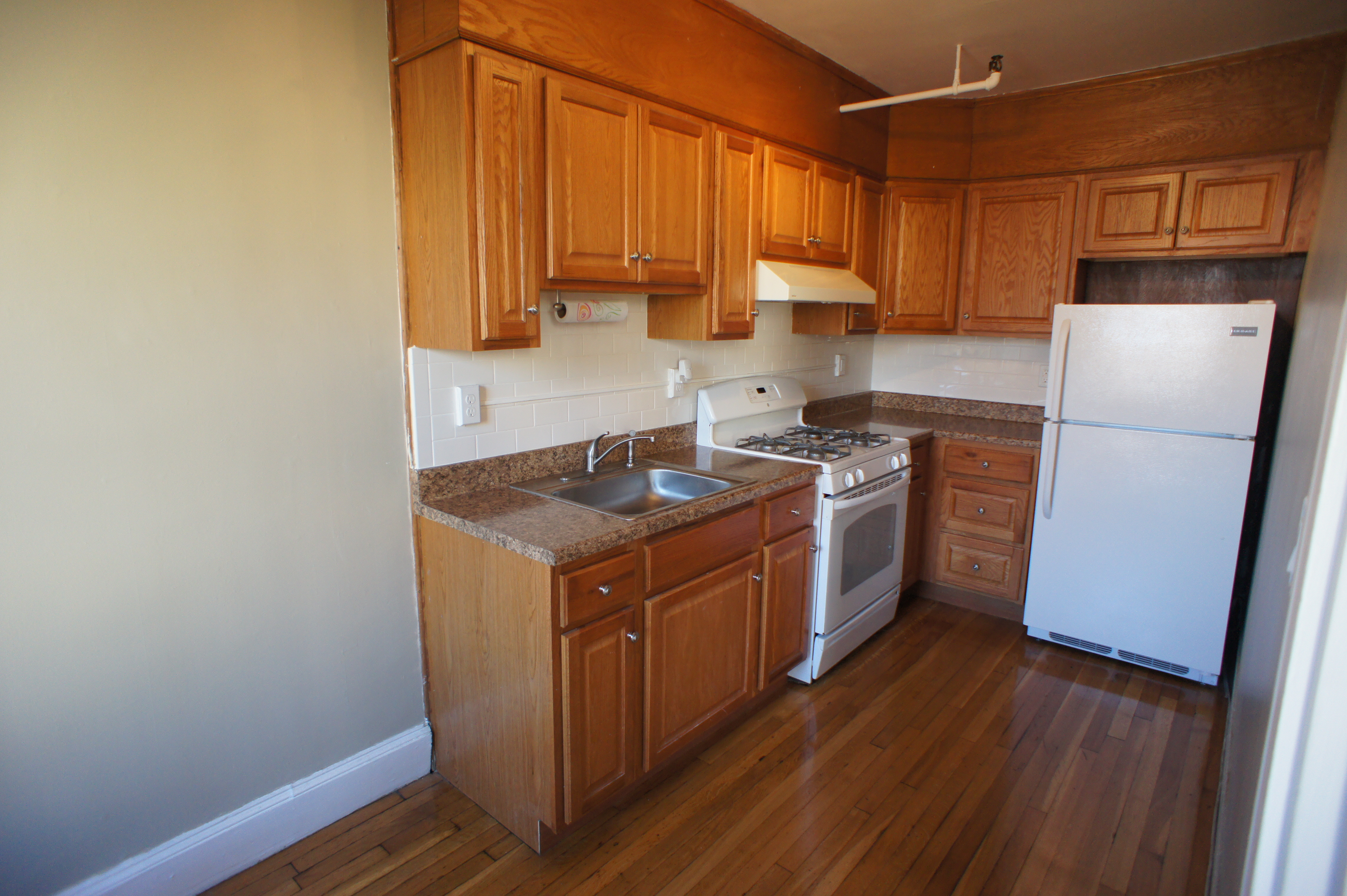 Studio bed, 1 bath apartment for rent at 1607 Commonwealth Ave Unit 12D, Brighton — photo 2 of 3