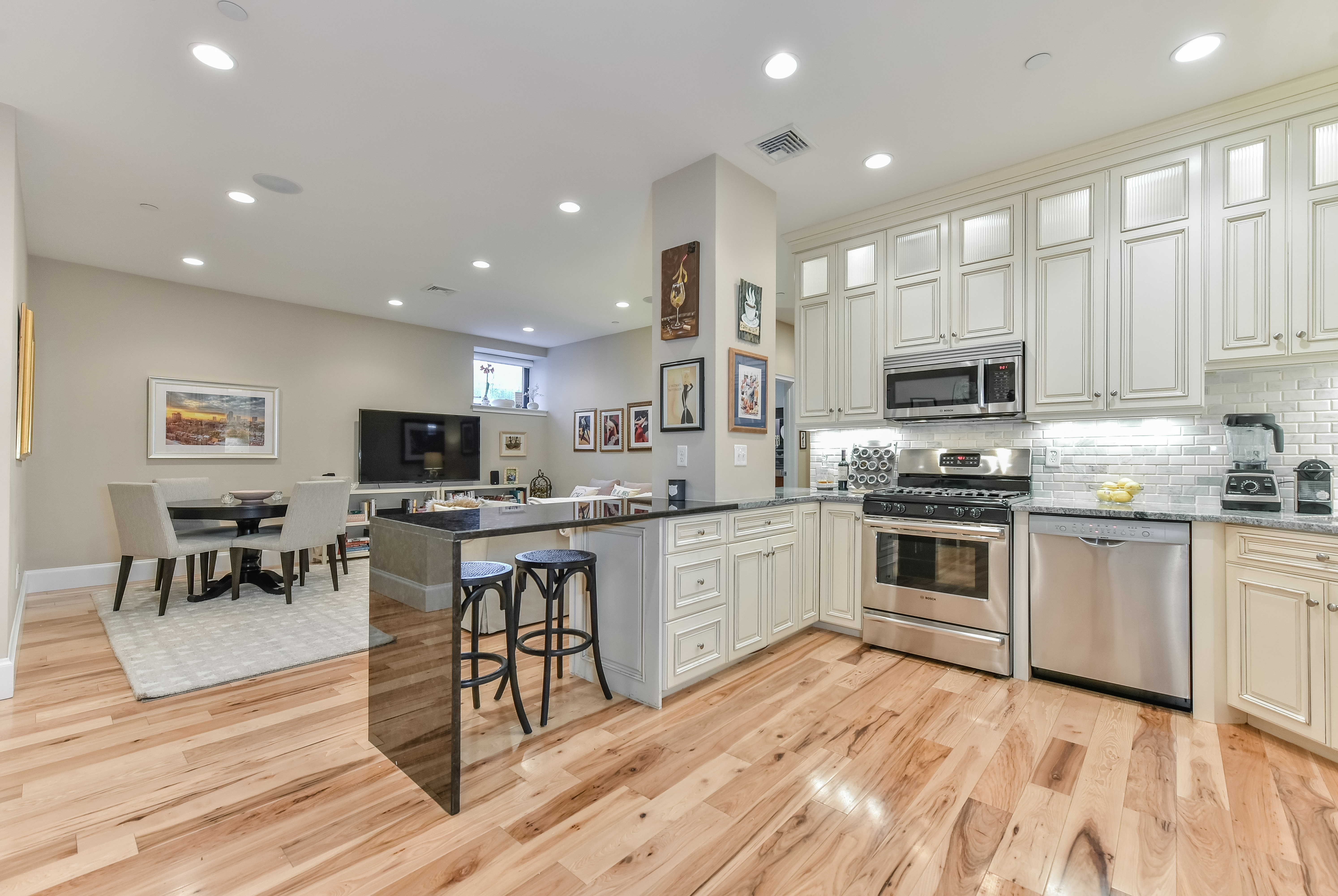 2 bed, 2 bath apartment for rent at 9 Appleton St Unit Unit 1, South End