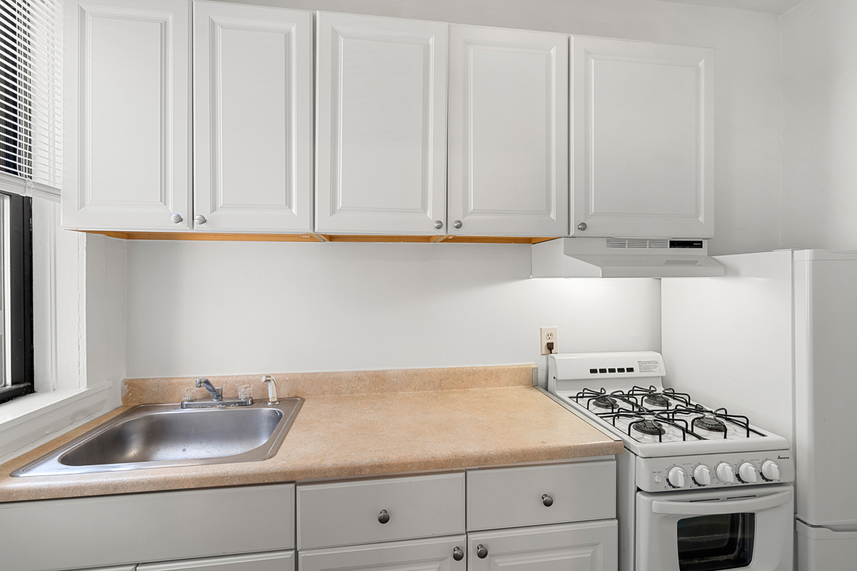 1 bed, 1 bath apartment for rent at 126 Babcock St Unit 37A, North Brookline — photo 10 of 12