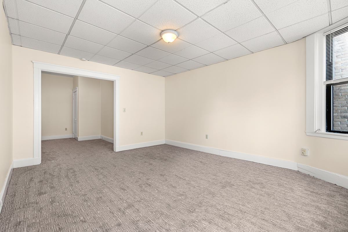 1 bed, 1 bath apartment for rent at 126 Babcock St Unit 37A, North Brookline — photo 3 of 12