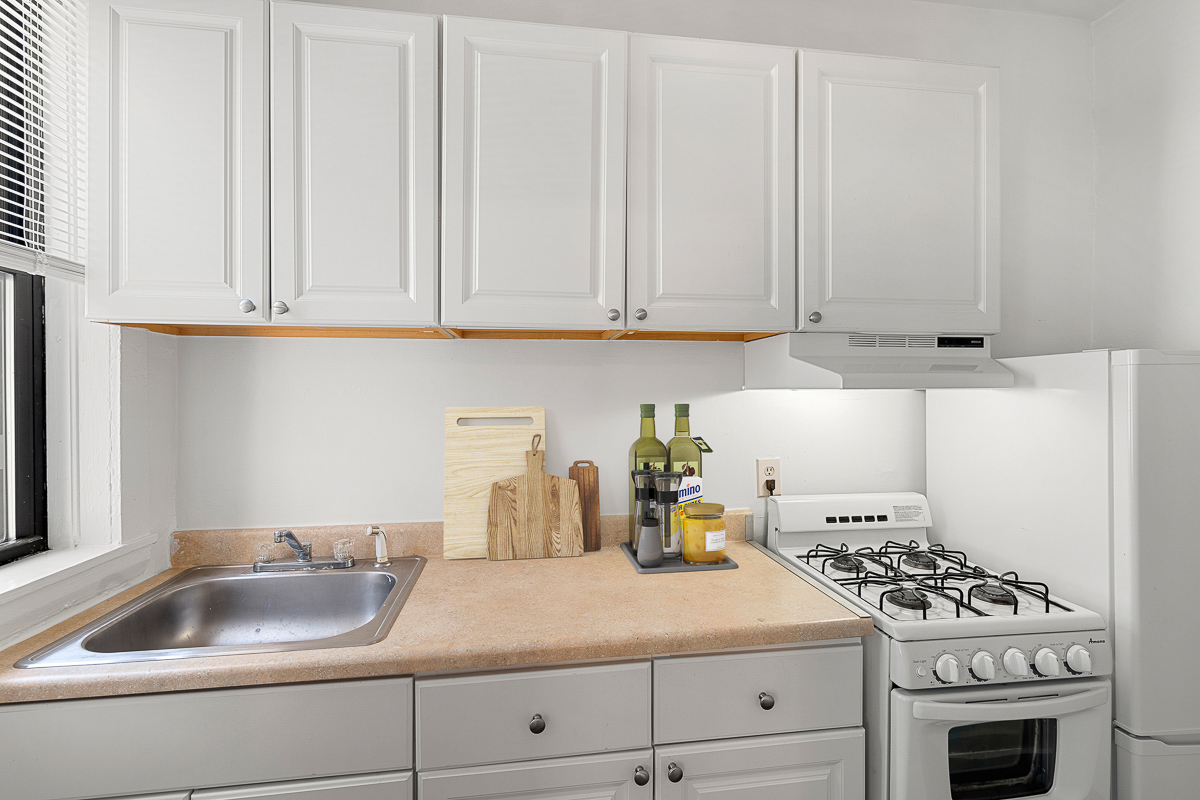 1 bed, 1 bath apartment for rent at 126 Babcock St Unit 37A, North Brookline — photo 9 of 12