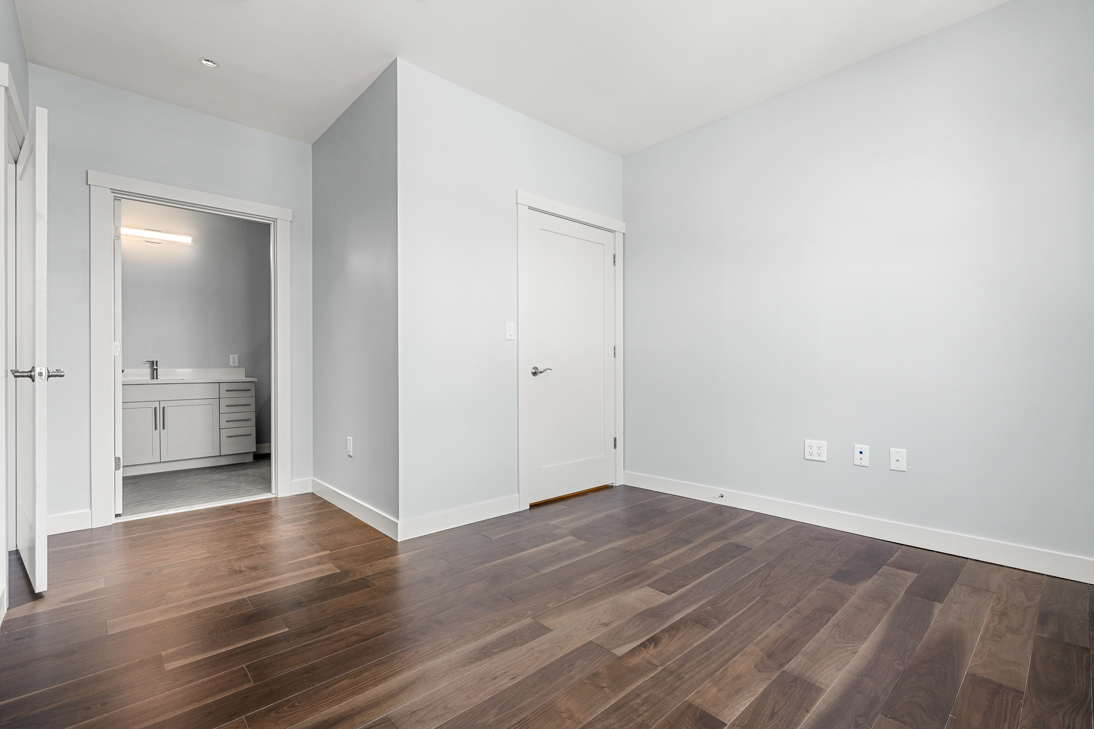 2 bed, 2 bath apartment for rent at 136 Babcock St Unit 214, Longwood — photo 4 of 18