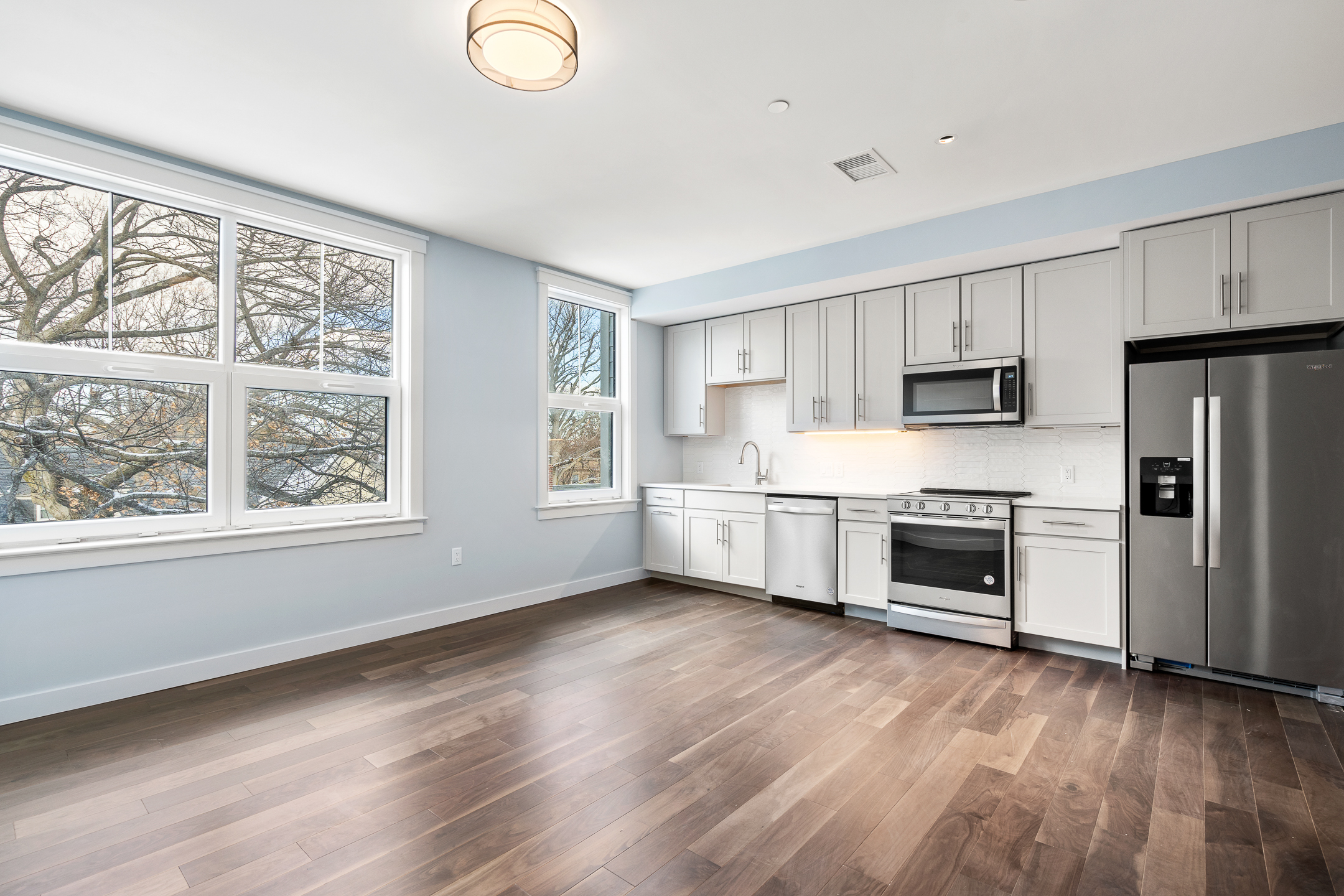 Studio bed, 1 bath apartment for rent at 136 Babcock St Unit 207, Coolidge Corner — photo 1 of 16