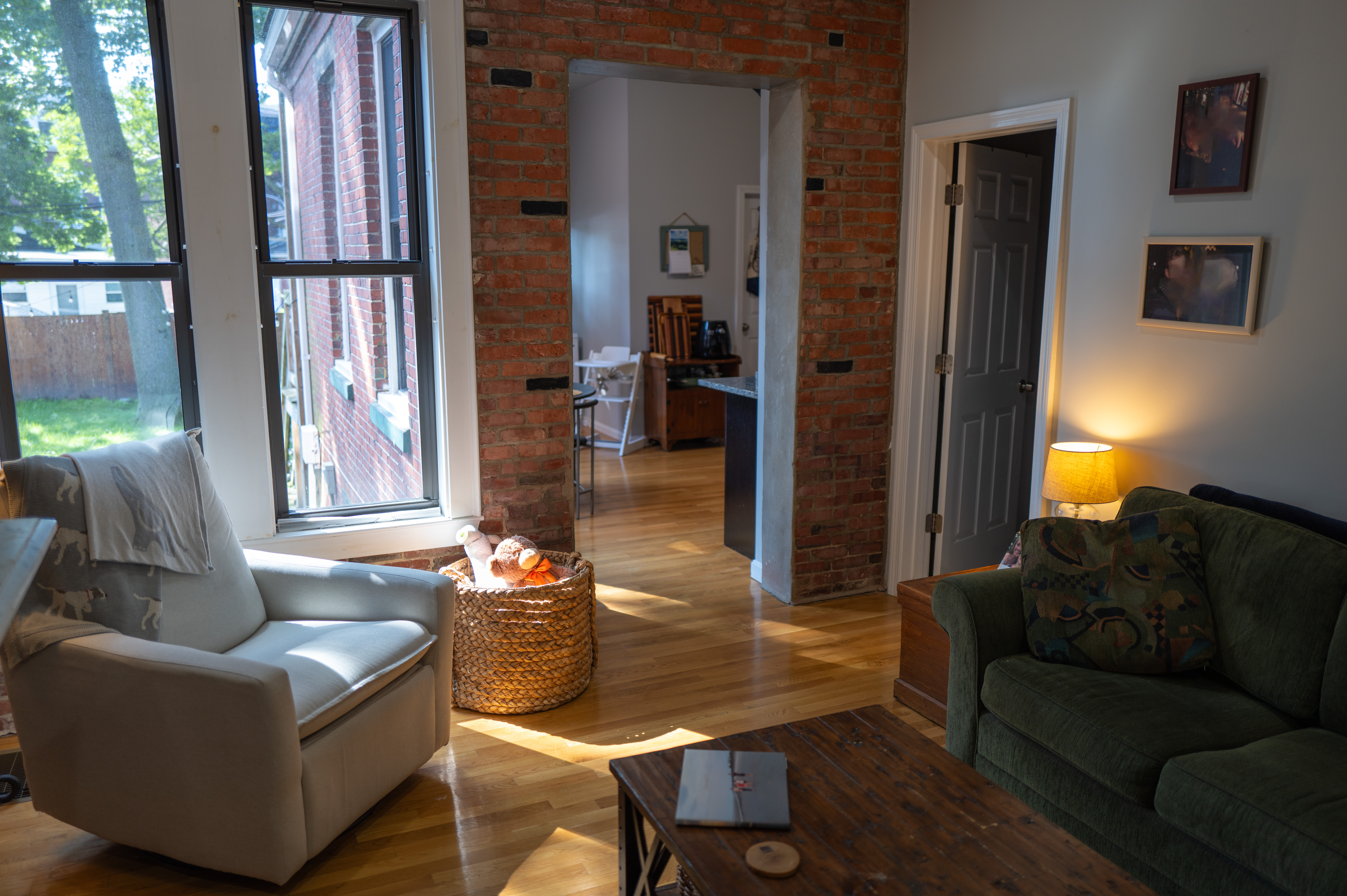 1 bed, 1 bath apartment for rent at 18 Perrin St Unit 1, Roxbury — photo 3 of 7