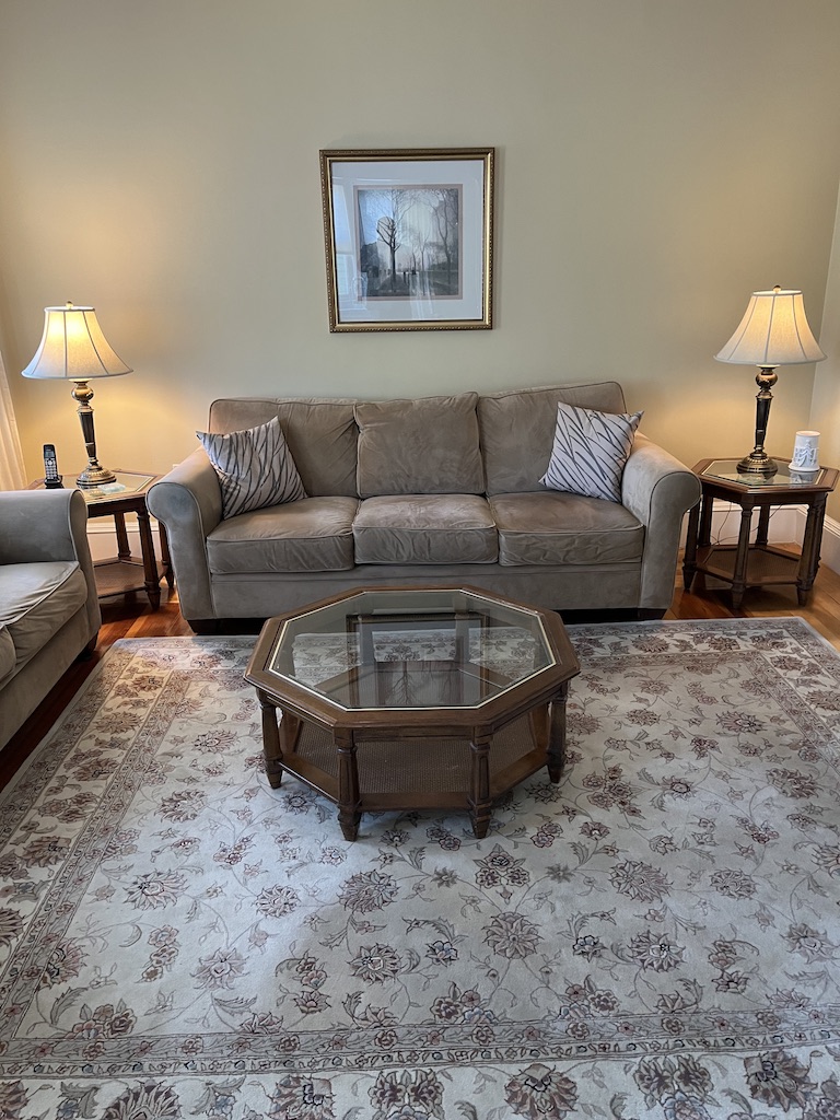 4 bed, 1 bath apartment for rent at 14 Powderhouse Blvd Unit 2, West Somerville — photo 5 of 7