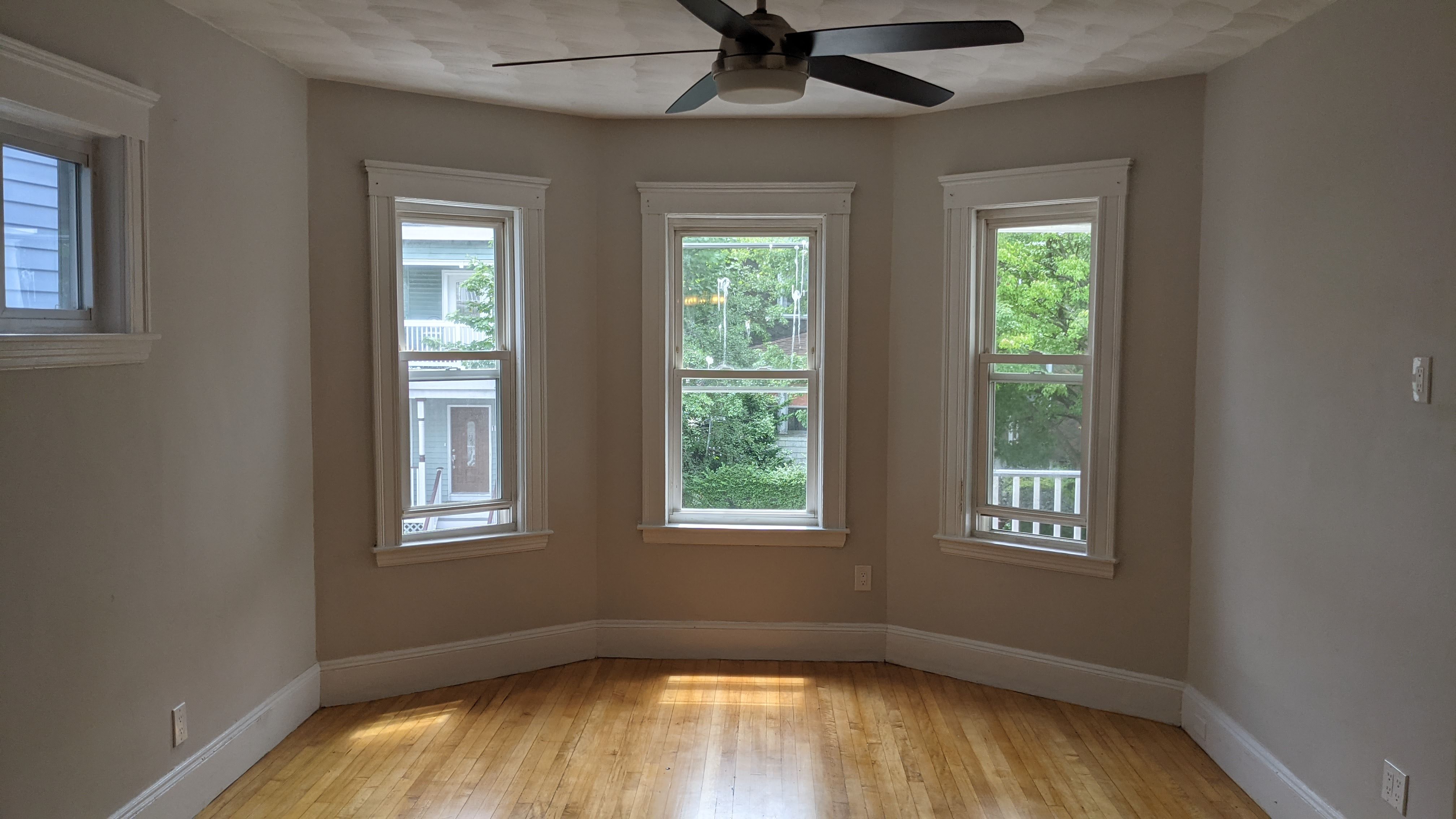 3 bed, 1 bath apartment for rent at 128 King St Unit 2D, Dorchester — photo 4 of 25
