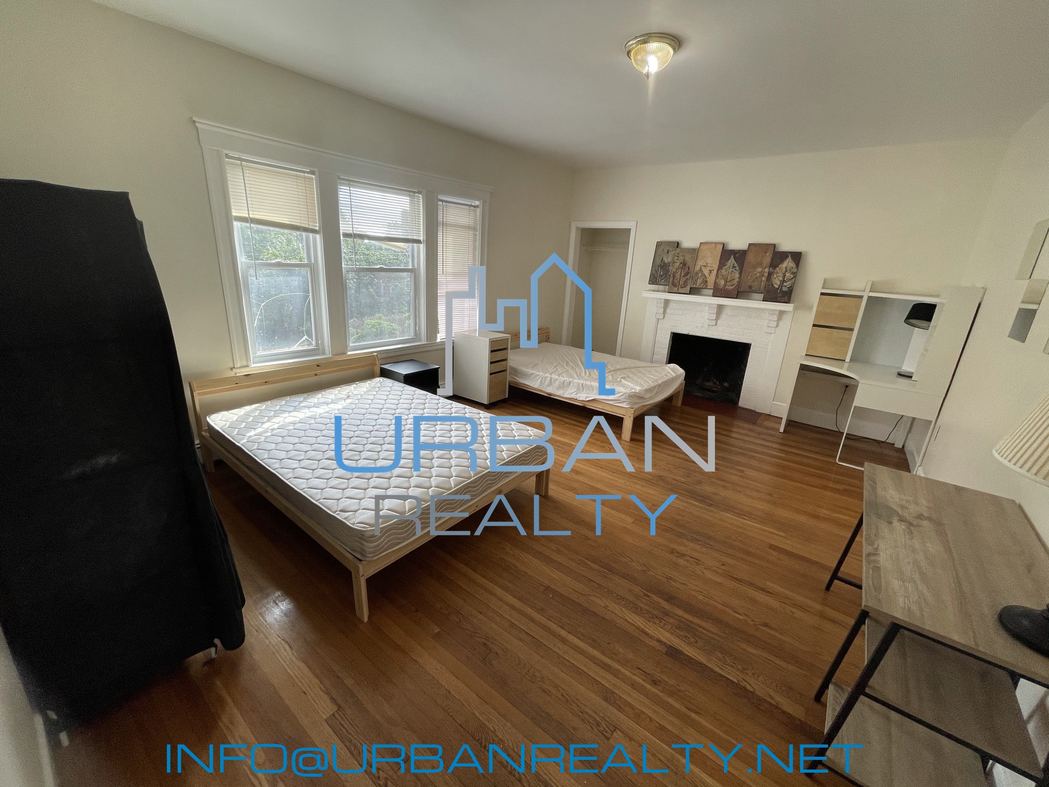 6 bed, 2.5 bath apartment for rent at 62 Algonquin Rd Unit 1, Newton