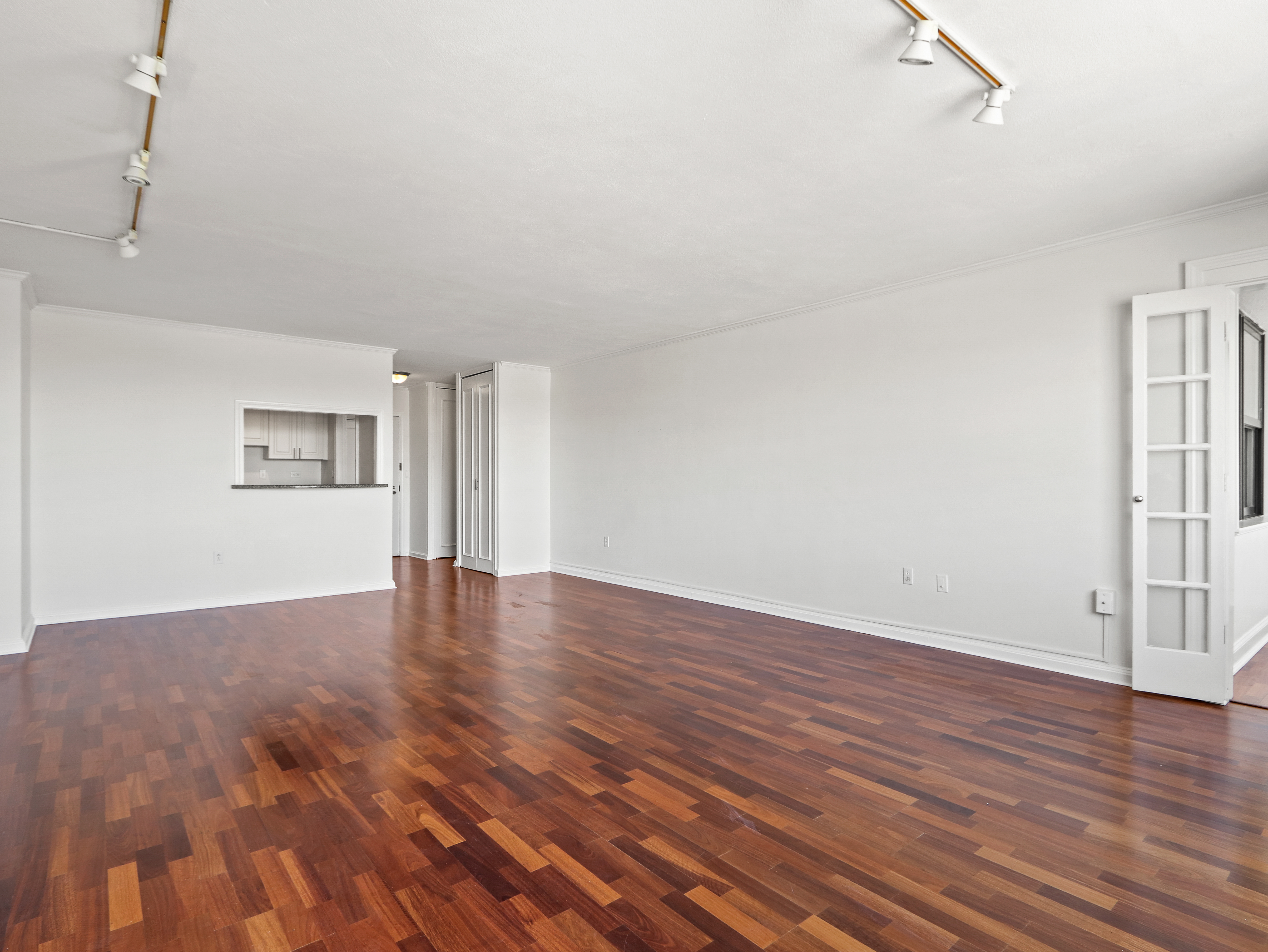 1 bed, 1 bath apartment for rent at 8 Whittier Pl Unit 14J, West End — photo 4 of 32