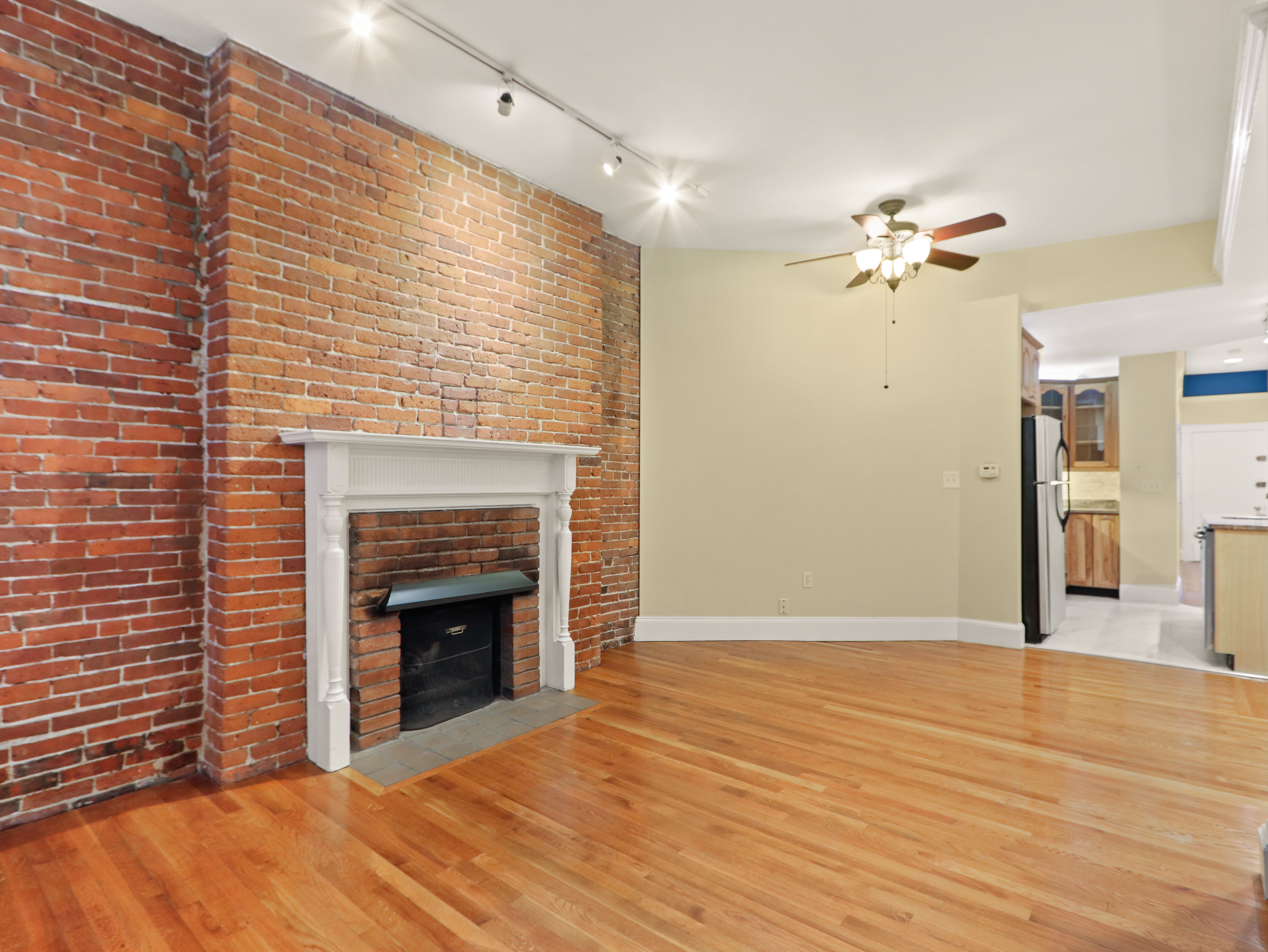 2 bed, 1 bath apartment for rent at 36 Hancock St Unit 1B, Beacon Hill — photo 9 of 16