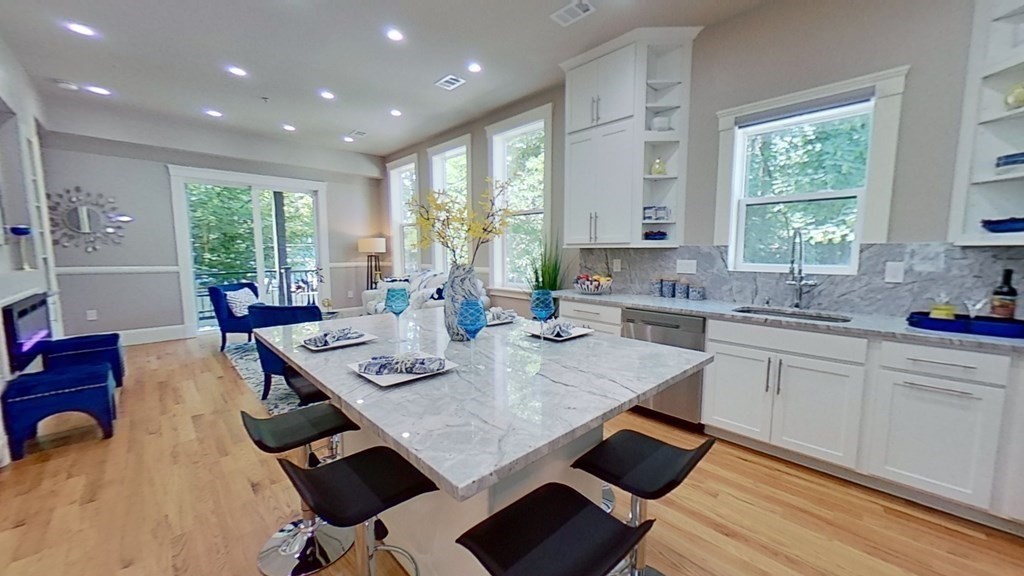 3 bed, 2 bath apartment for rent at 51 Hamilton St Unit Unit 2, Dorchester — photo 3 of 8