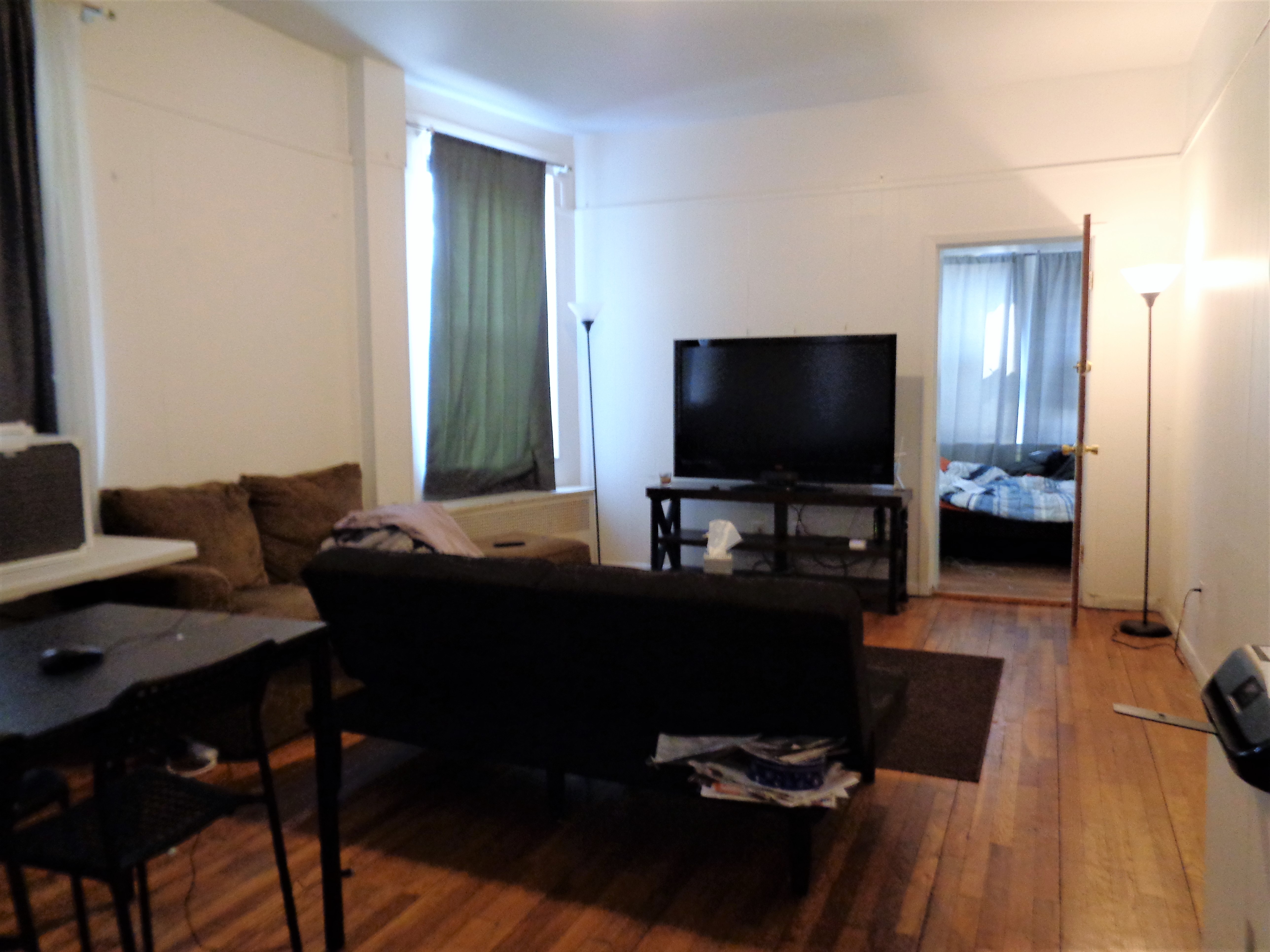 40 Carlton St, Longwood