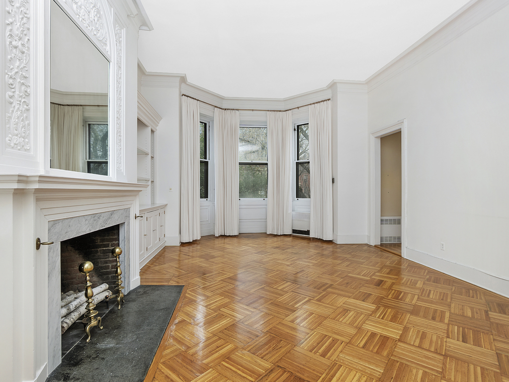 2 bed, 2 bath apartment for rent at 41 Commonwealth Ave Unit 5, Back Bay — photo 6 of 12
