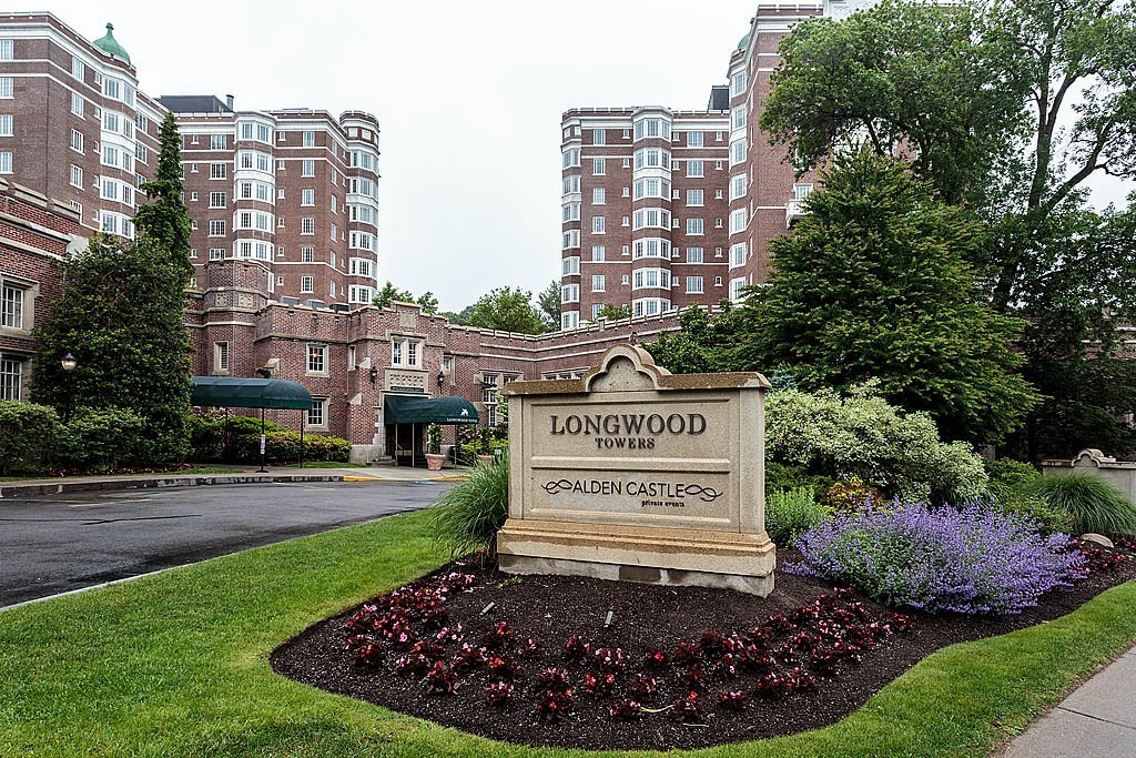 1 bed, 1 bath apartment for rent at 20 Chapel Unit A-406, Longwood — photo 2 of 12