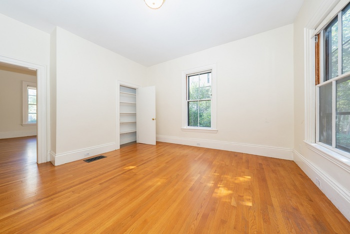 4.5 bed, 2 bath apartment for rent at 29 Mount Pleasant St Unit A, Porter Square — photo 7 of 16