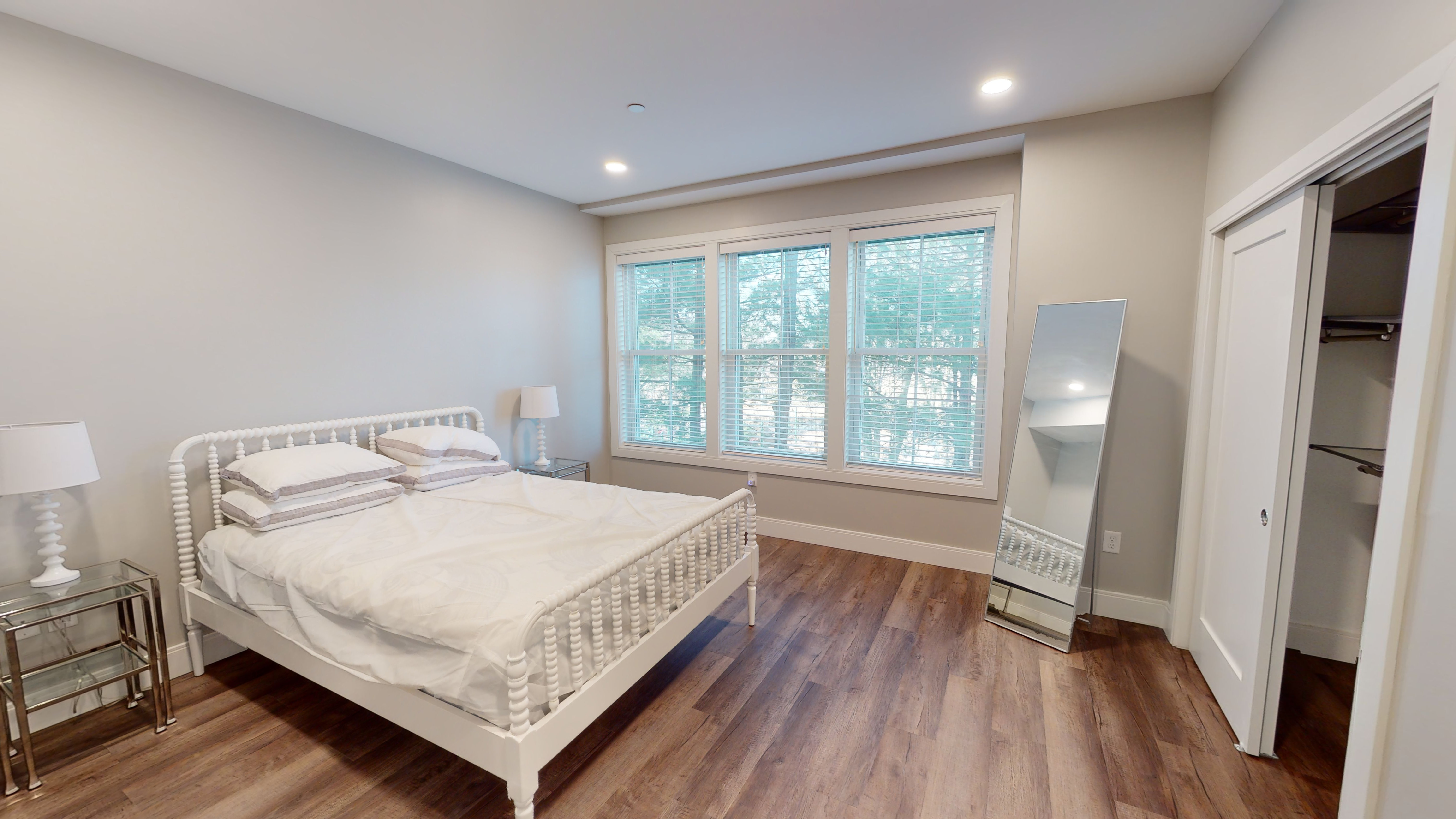 4 bed, 2 bath apartment for rent at 253 Walden St Unit 201, Porter Square — photo 15 of 23
