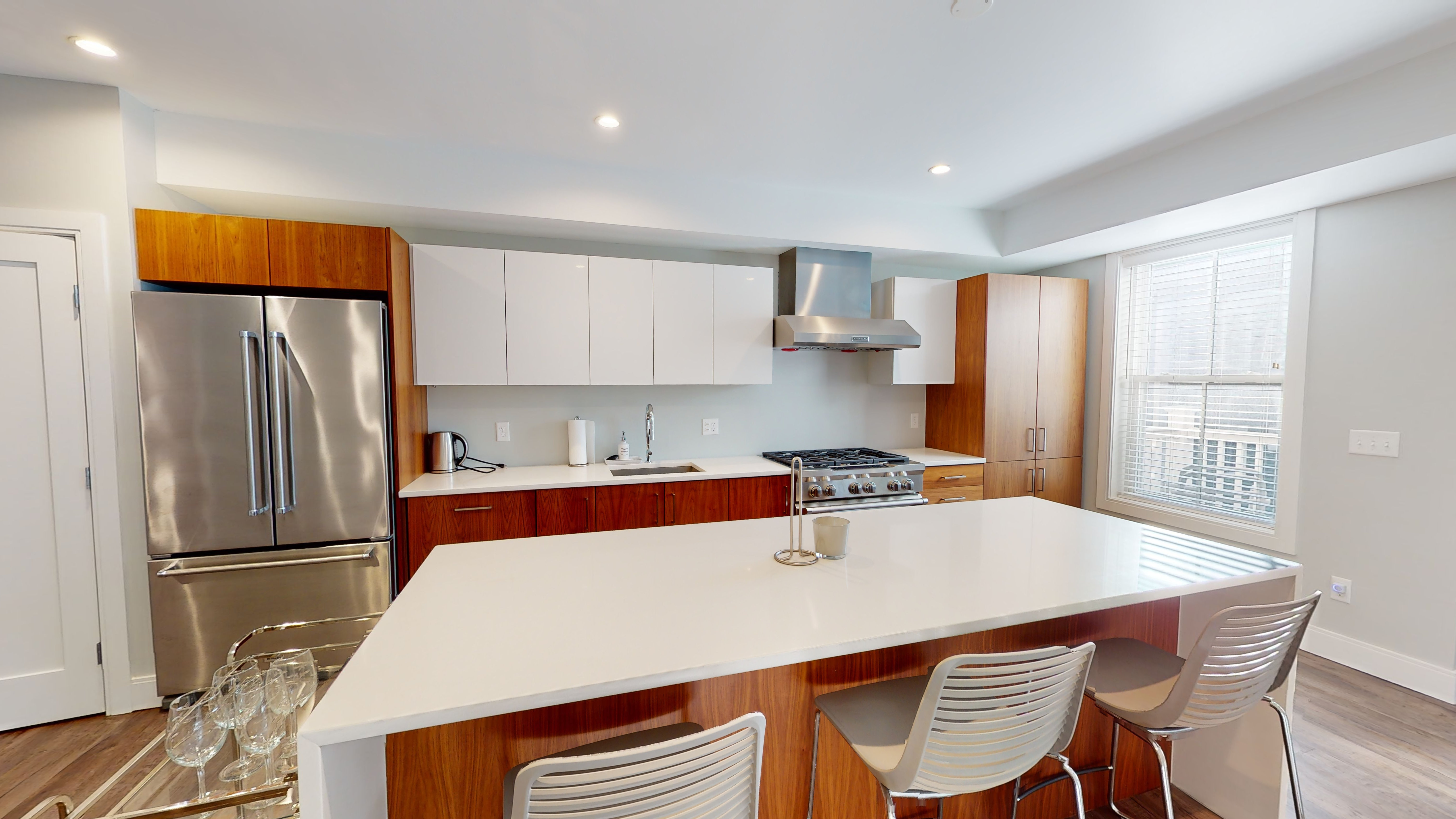 4 bed, 2 bath apartment for rent at 253 Walden St Unit 201, Porter Square — photo 3 of 23