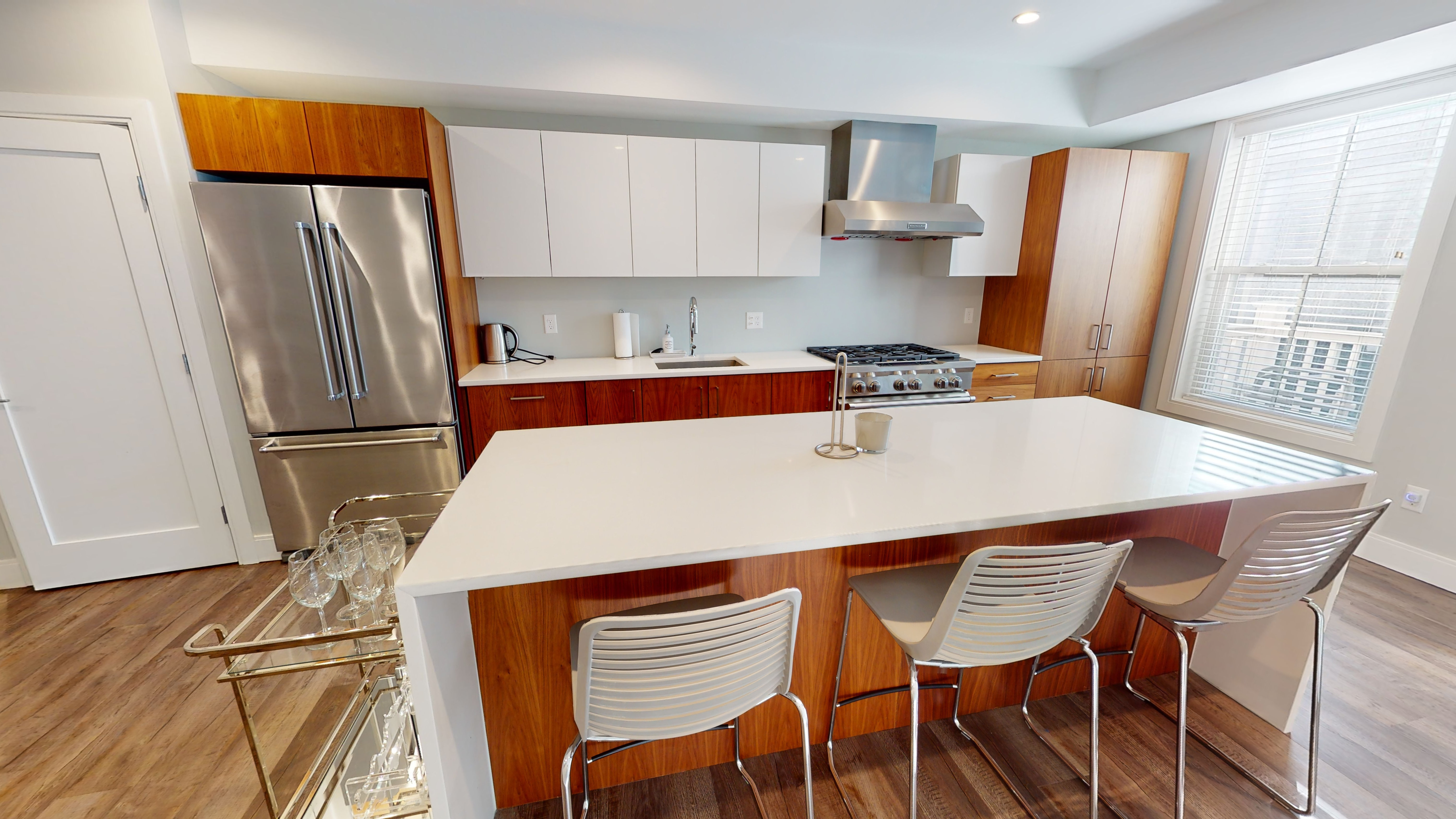 4 bed, 2 bath apartment for rent at 253 Walden St Unit 201, Porter Square — photo 2 of 23