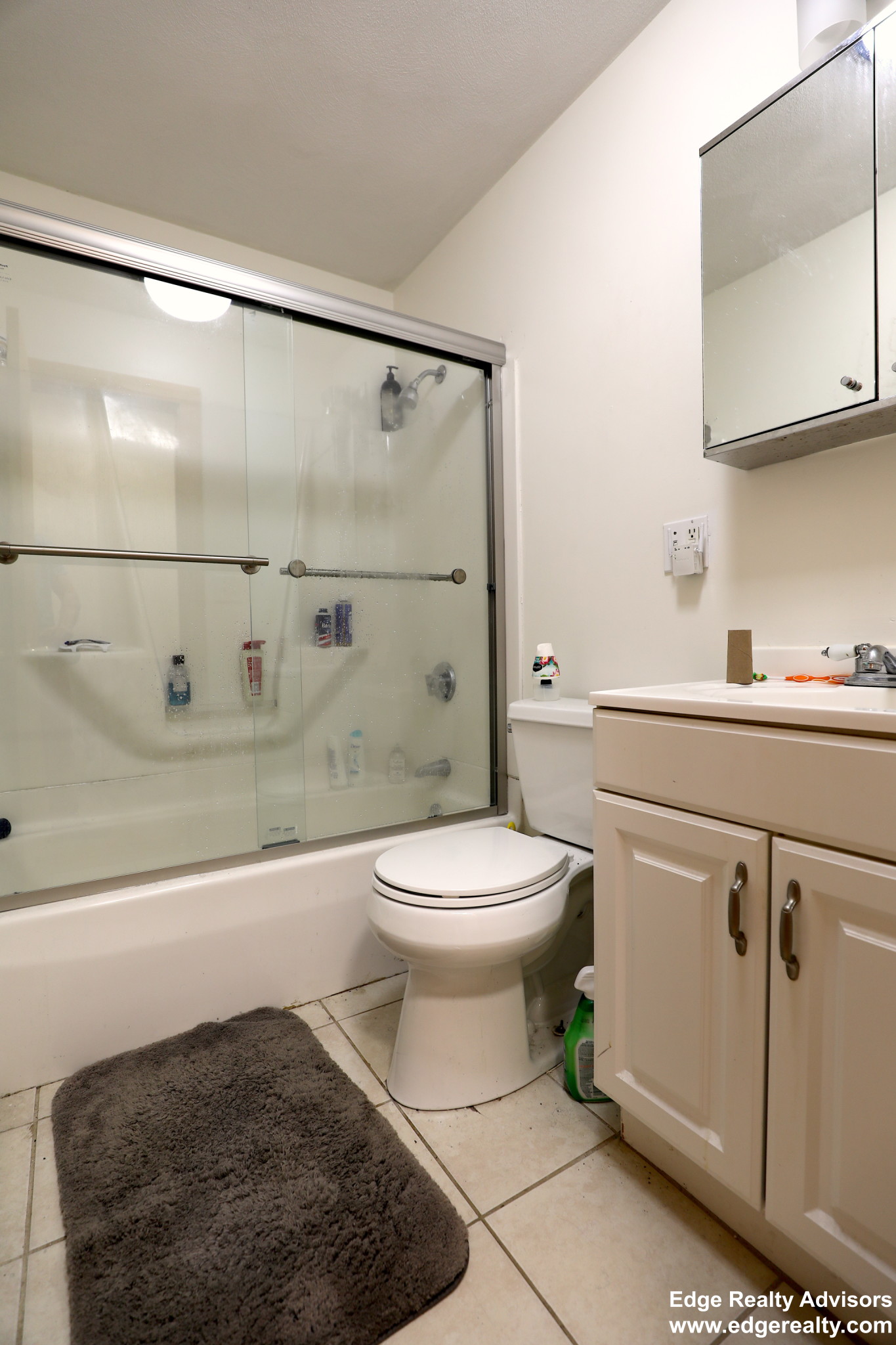 5 bed, 2 bath apartment for rent at 16 South Unit 2, Brighton — photo 9 of 13
