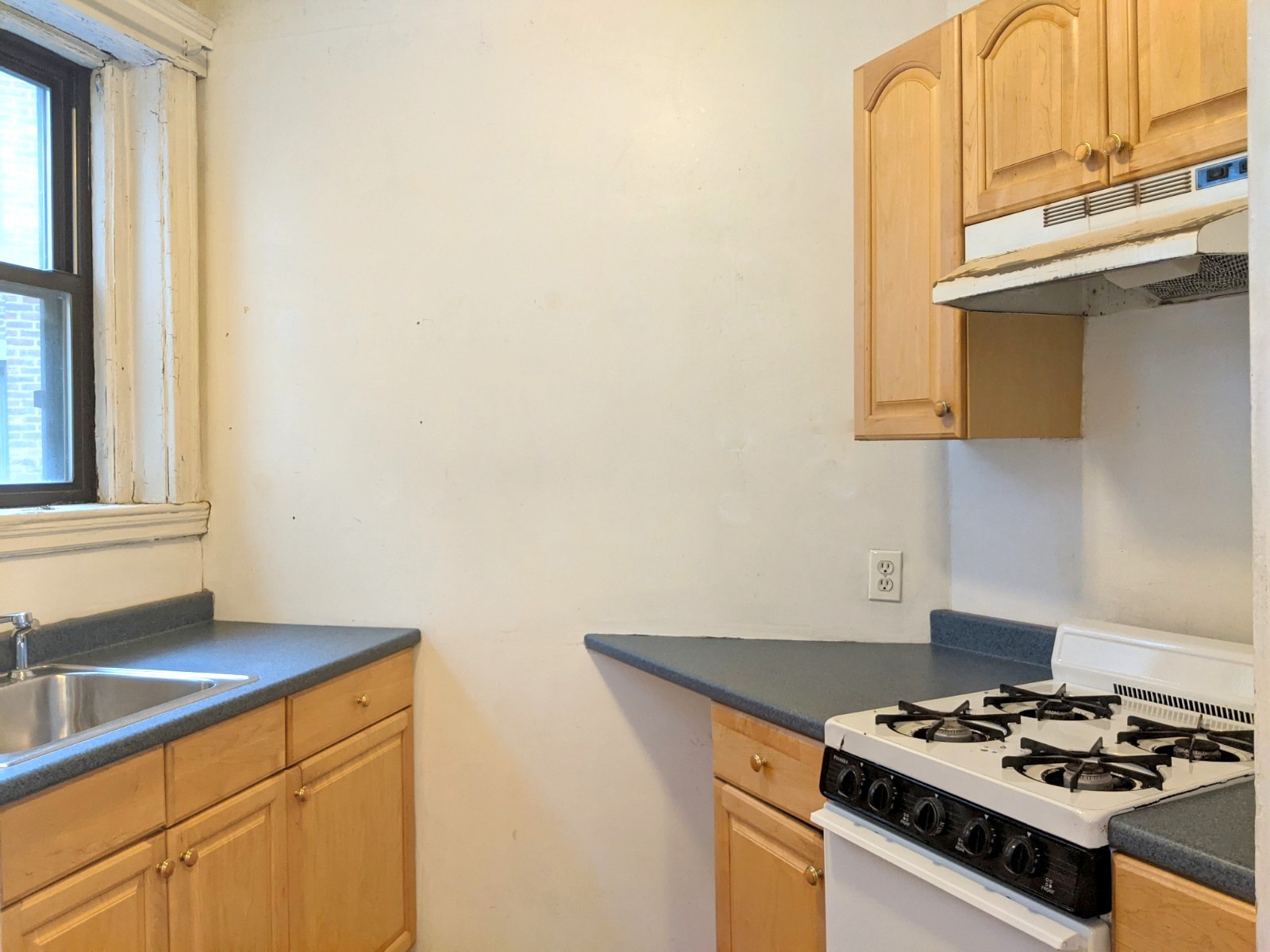 1 bed, 1 bath apartment for rent at 335 Harvard St Unit 14, Mid Cambridge