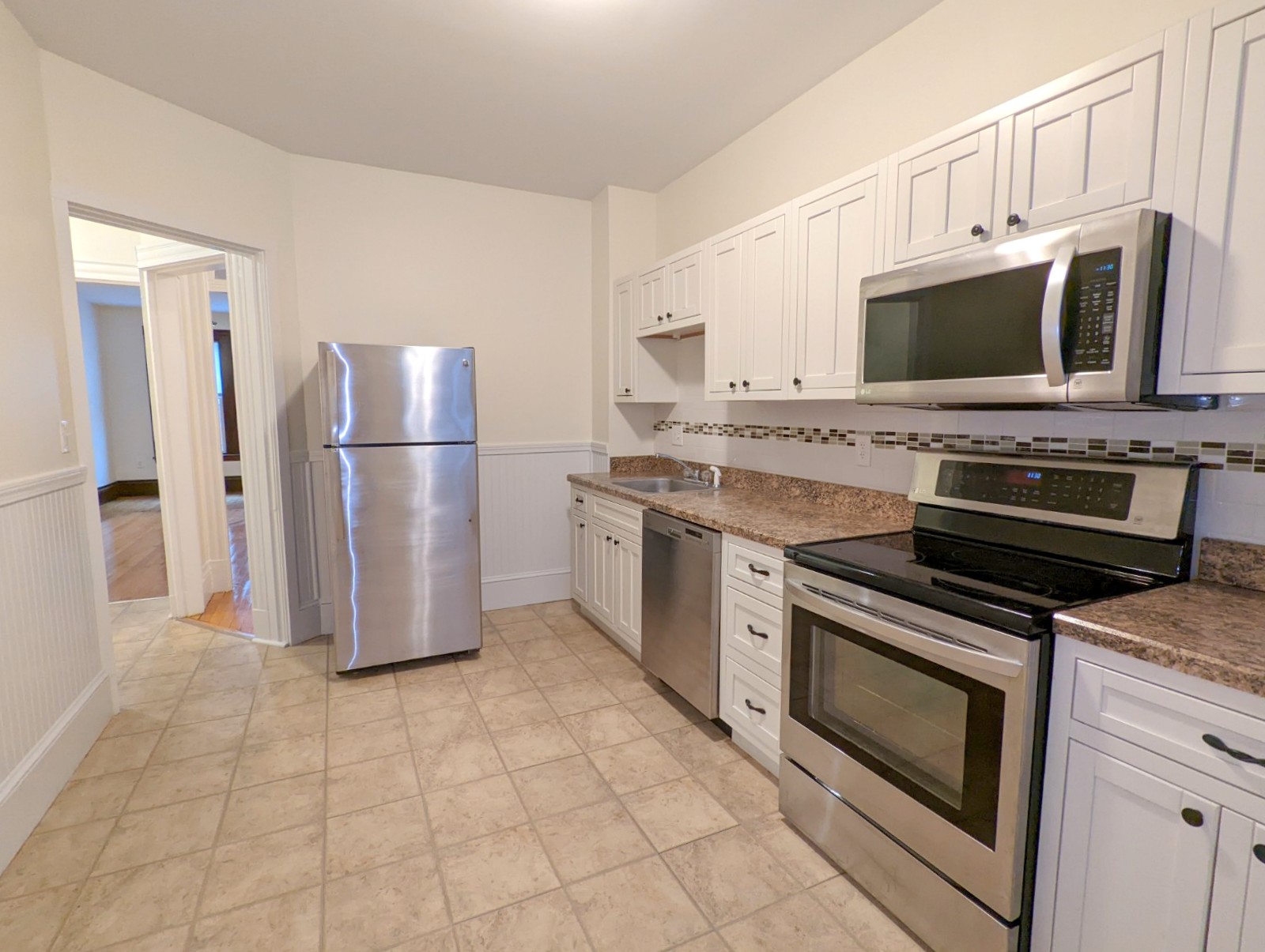 2.5 bed, 1 bath apartment for rent at 64 Vinal Ave Unit 2, Union Square