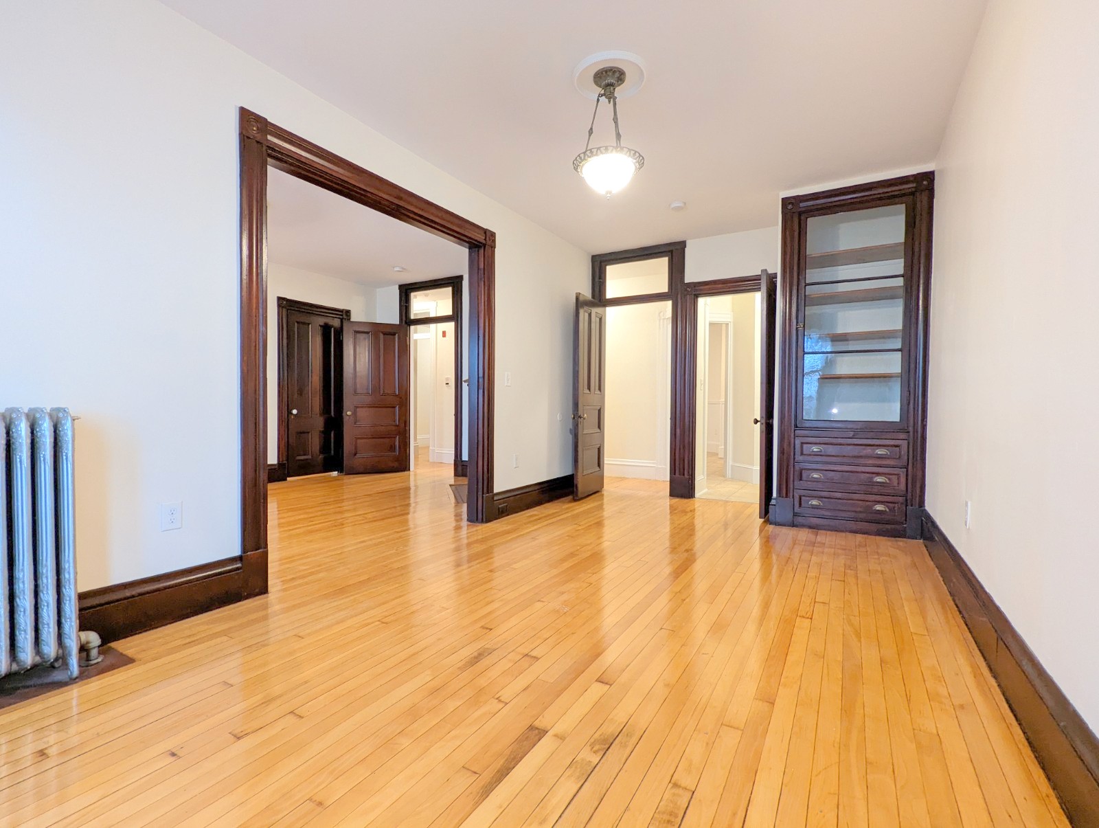 2.5 bed, 1 bath apartment for rent at 64 Vinal Ave Unit 2, Union Square — photo 5 of 17