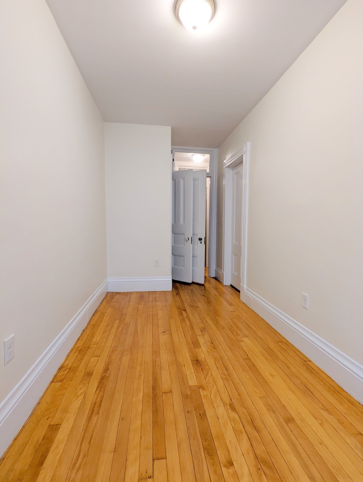 2.5 bed, 1 bath apartment for rent at 64 Vinal Ave Unit 2, Union Square — photo 15 of 17