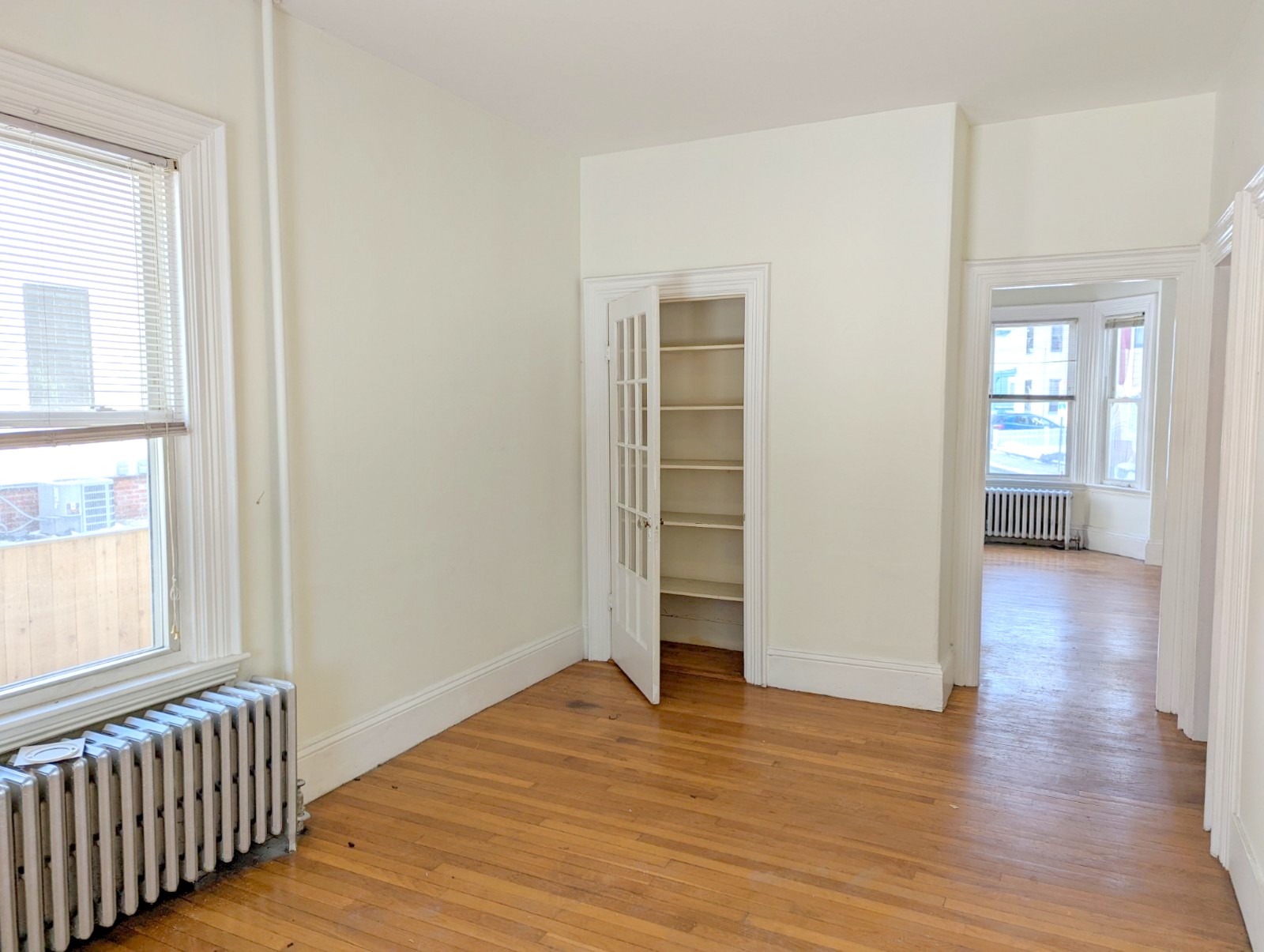3.5 bed, 1 bath apartment for rent at 34 Elm St Unit 34, Porter Square — photo 5 of 19