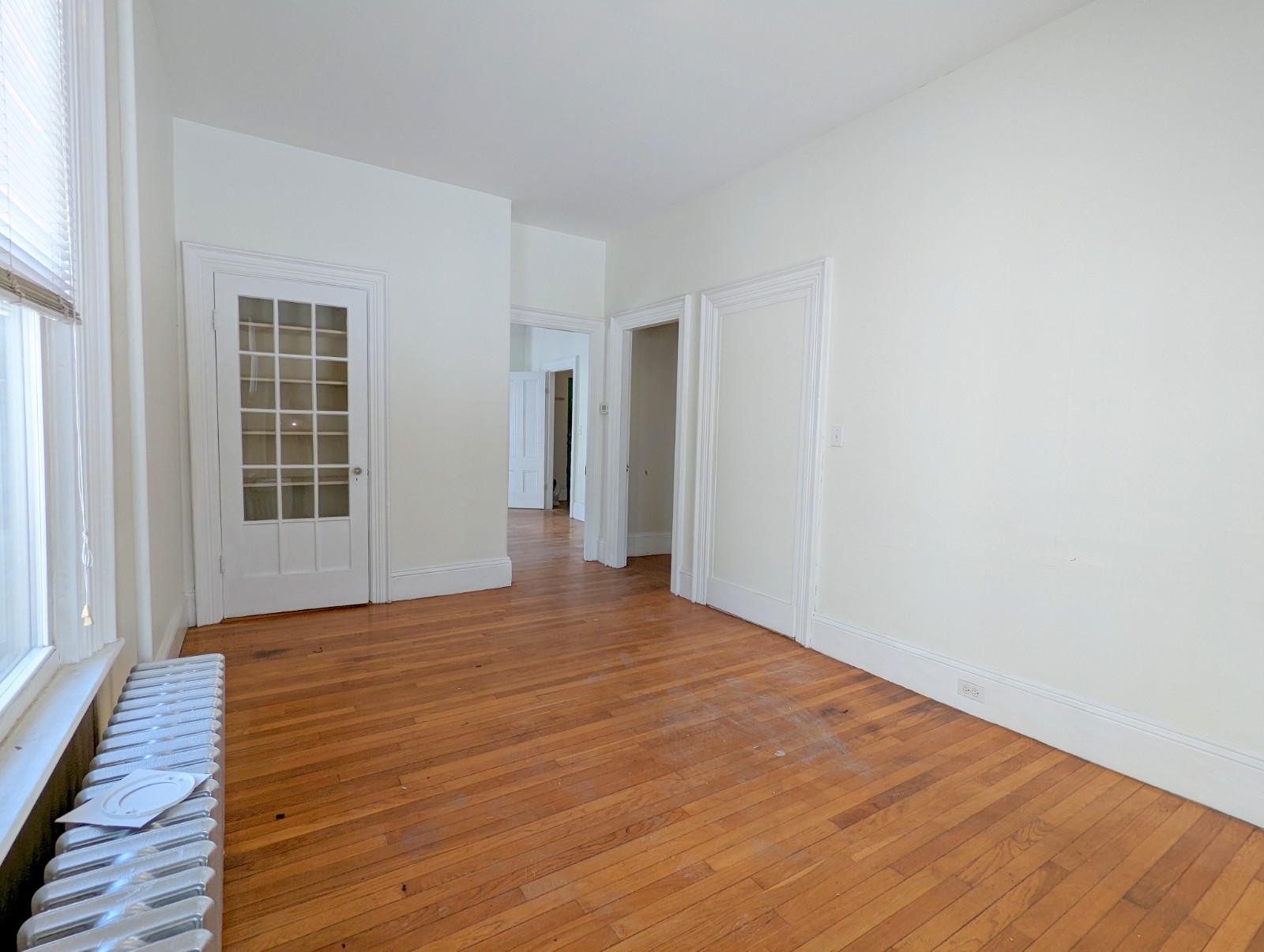 3.5 bed, 1 bath apartment for rent at 34 Elm St Unit 34, Porter Square — photo 4 of 19