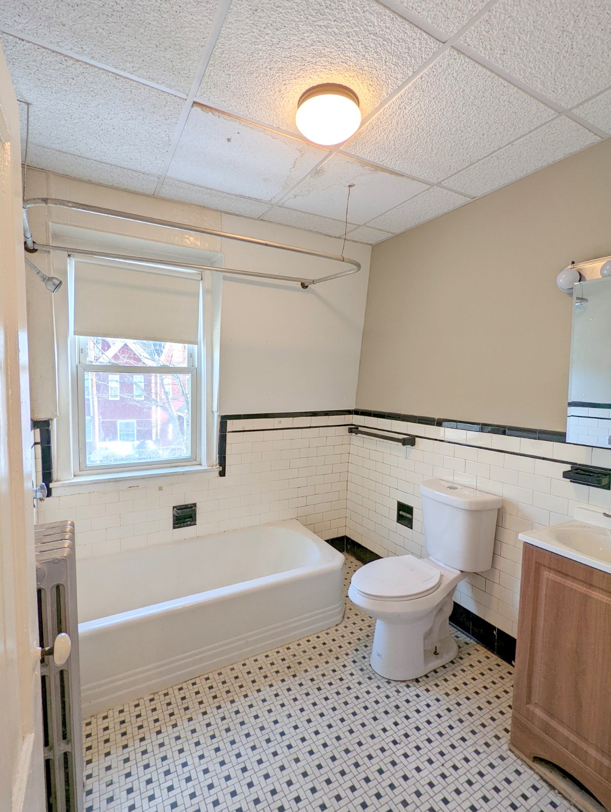 3.5 bed, 1 bath apartment for rent at 34 Elm St Unit 34, Porter Square — photo 12 of 19