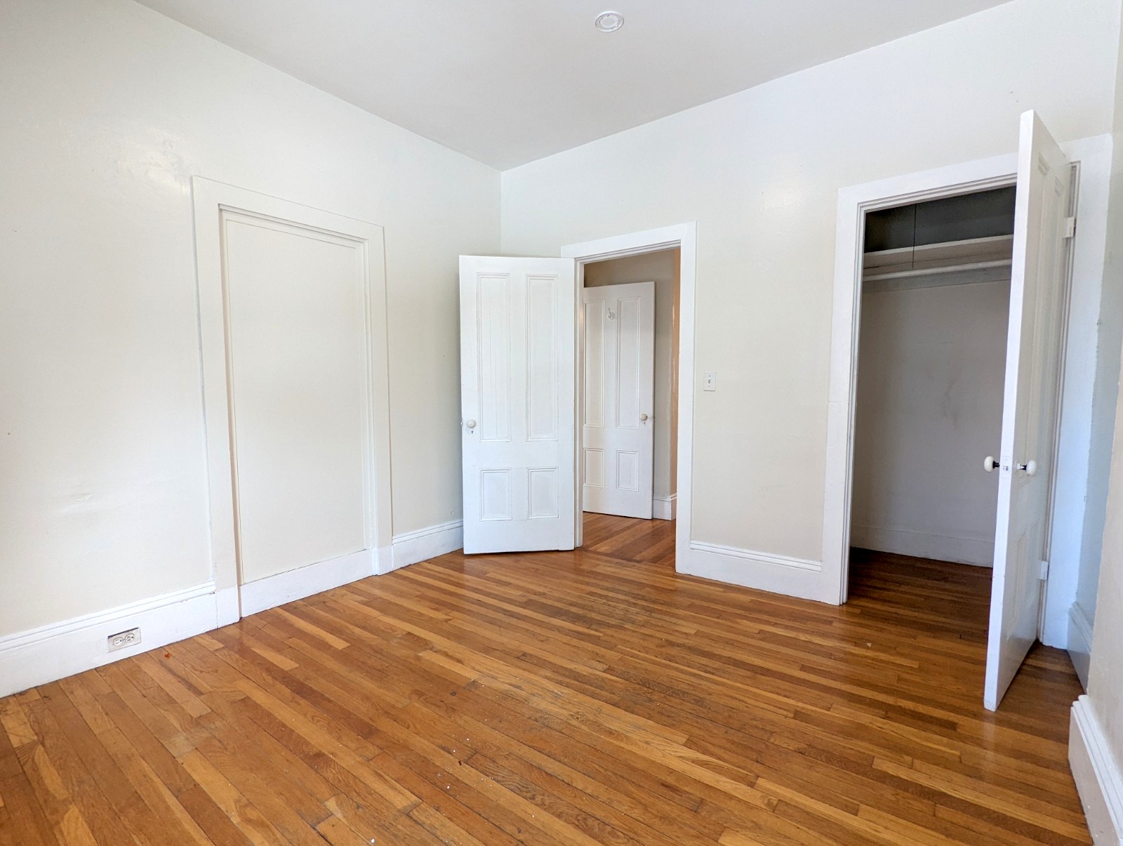 3.5 bed, 1 bath apartment for rent at 34 Elm St Unit 34, Porter Square — photo 18 of 19