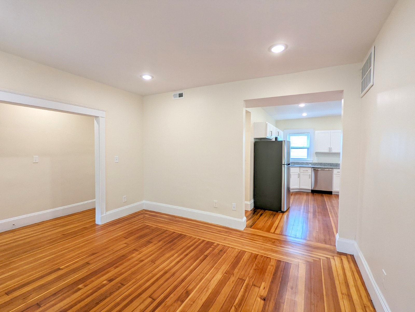 3 bed, 2 bath apartment for rent at 8 Lowell Cir Unit 2, Spring Hill — photo 10 of 28