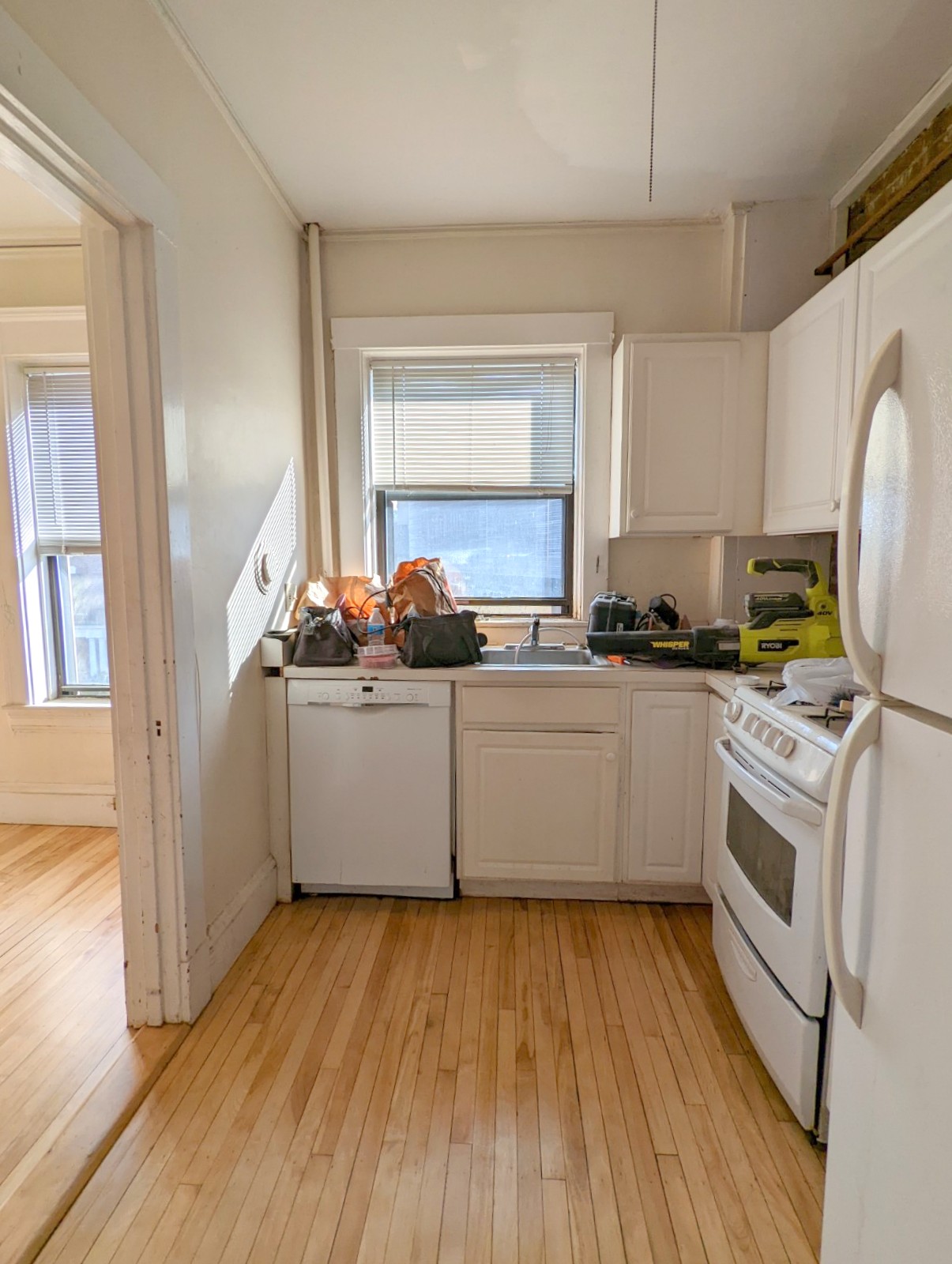 2.5 bed, 1 bath apartment for rent at 84 Prescott St Unit 42, Harvard Square — photo 5 of 16
