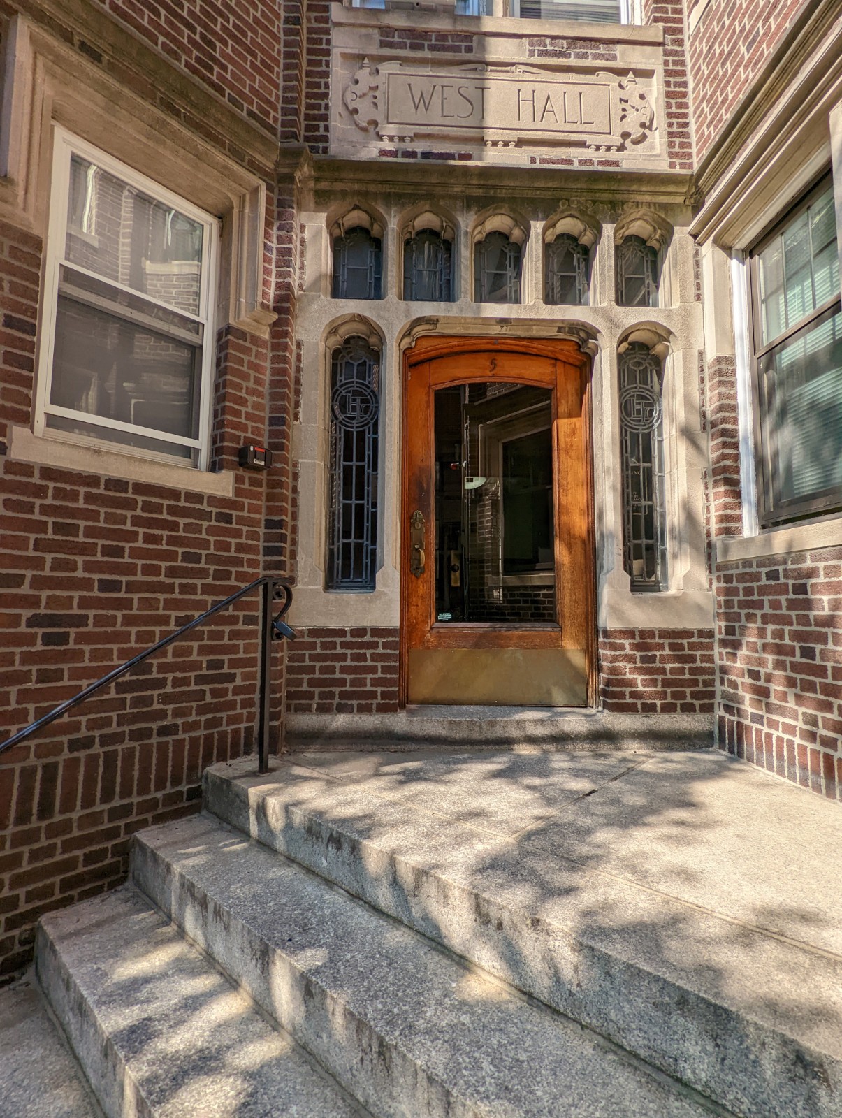 2 bed, 1 bath apartment for rent at 5 Linnaean St Unit 2-5, Neighborhood Nine — photo 13 of 14