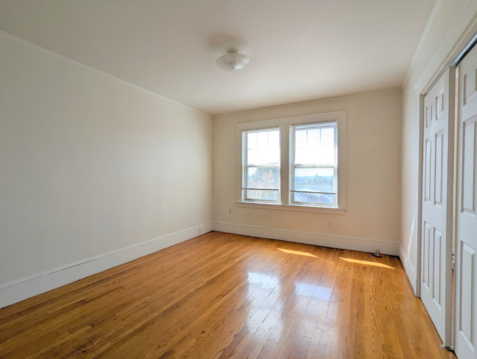 1.5 bed, 1 bath apartment for rent at 155 Summer St Unit 16, Spring Hill — photo 1 of 12