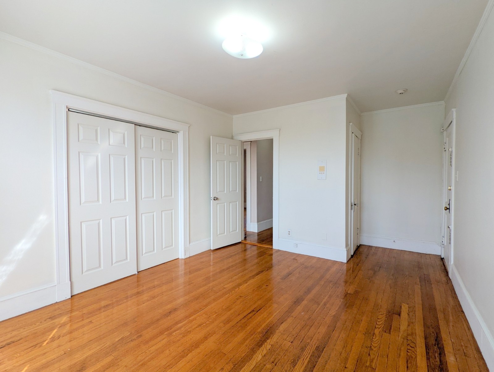 1.5 bed, 1 bath apartment for rent at 155 Summer St Unit 16, Spring Hill — photo 2 of 12