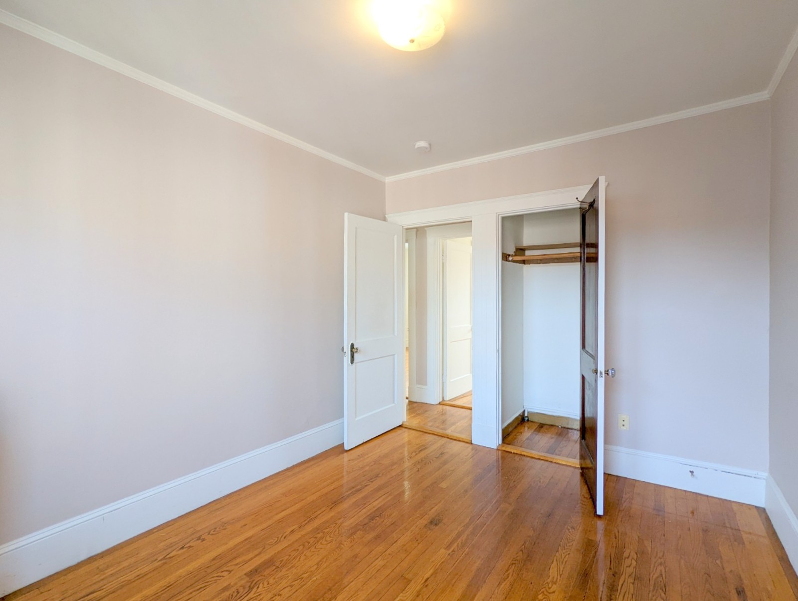 1.5 bed, 1 bath apartment for rent at 155 Summer St Unit 16, Spring Hill — photo 6 of 12