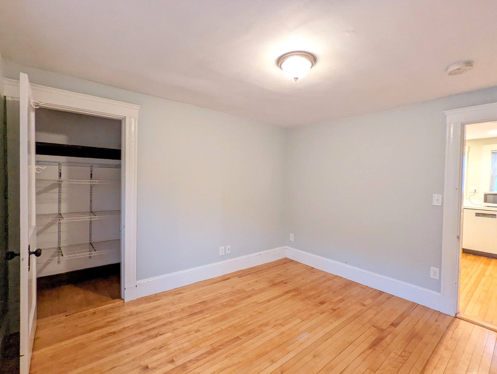 2.5 bed, 1 bath apartment for rent at 66 Thomas St Unit 66, Medford — photo 15 of 19