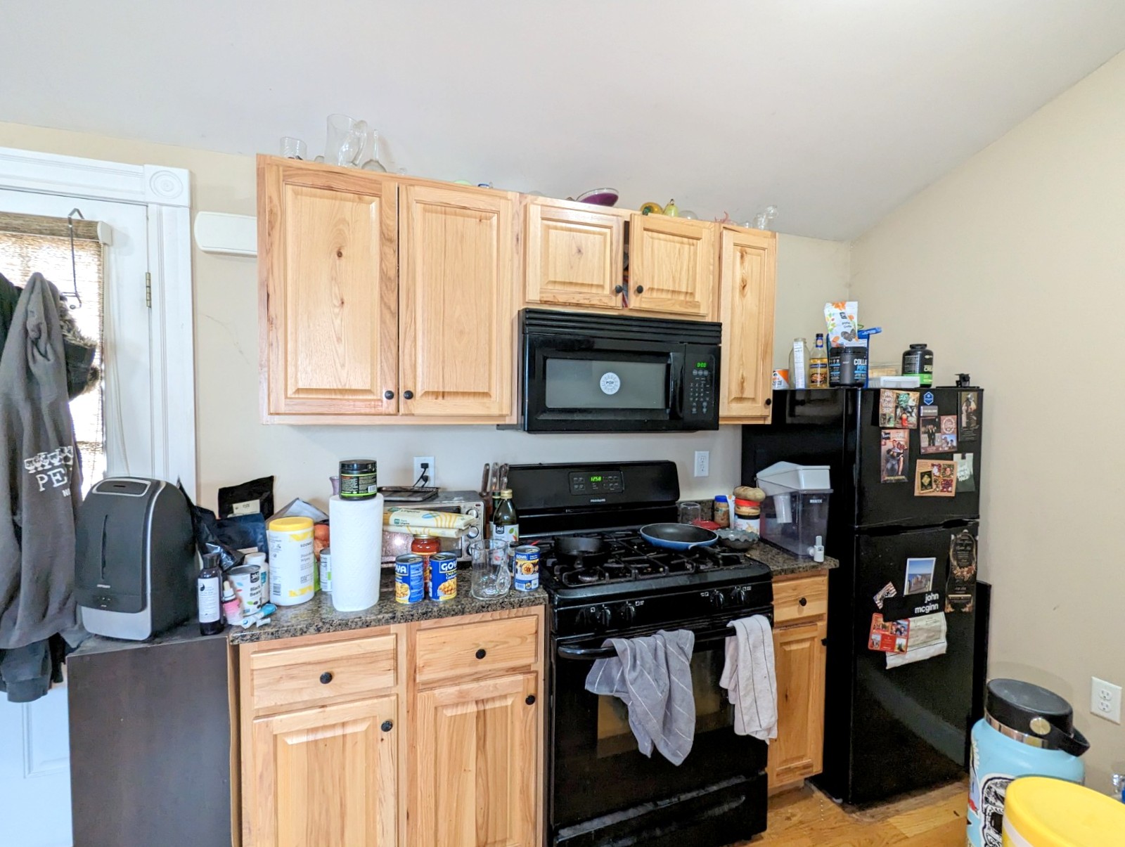 1 bed, 1 bath apartment for rent at 20 Bellevue St Unit A, Medford — photo 2 of 13