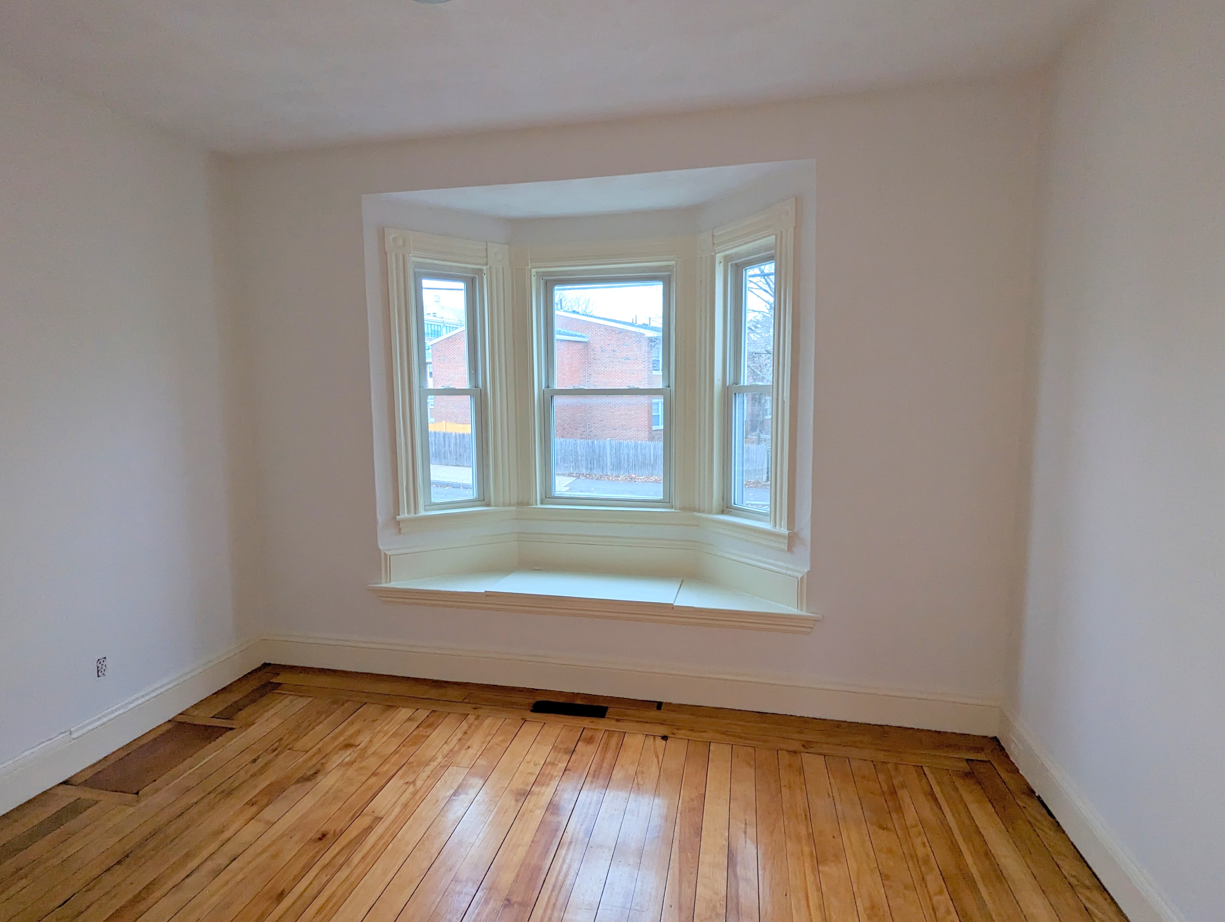 87 Marshall St, Winter Hill