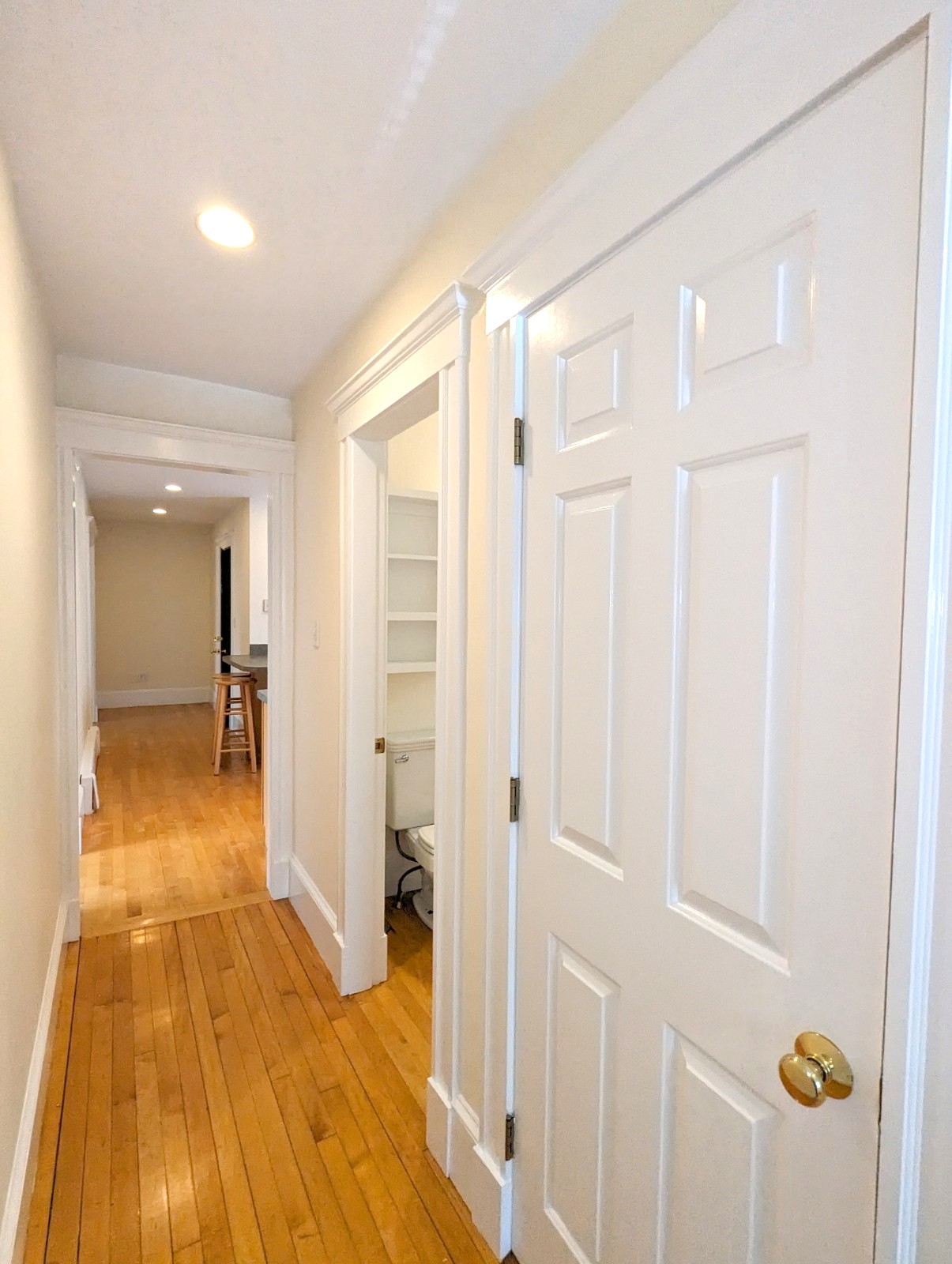 2.5 bed, 1 bath apartment for rent at 14 Maple Ave Unit 14, Medford — photo 11 of 20