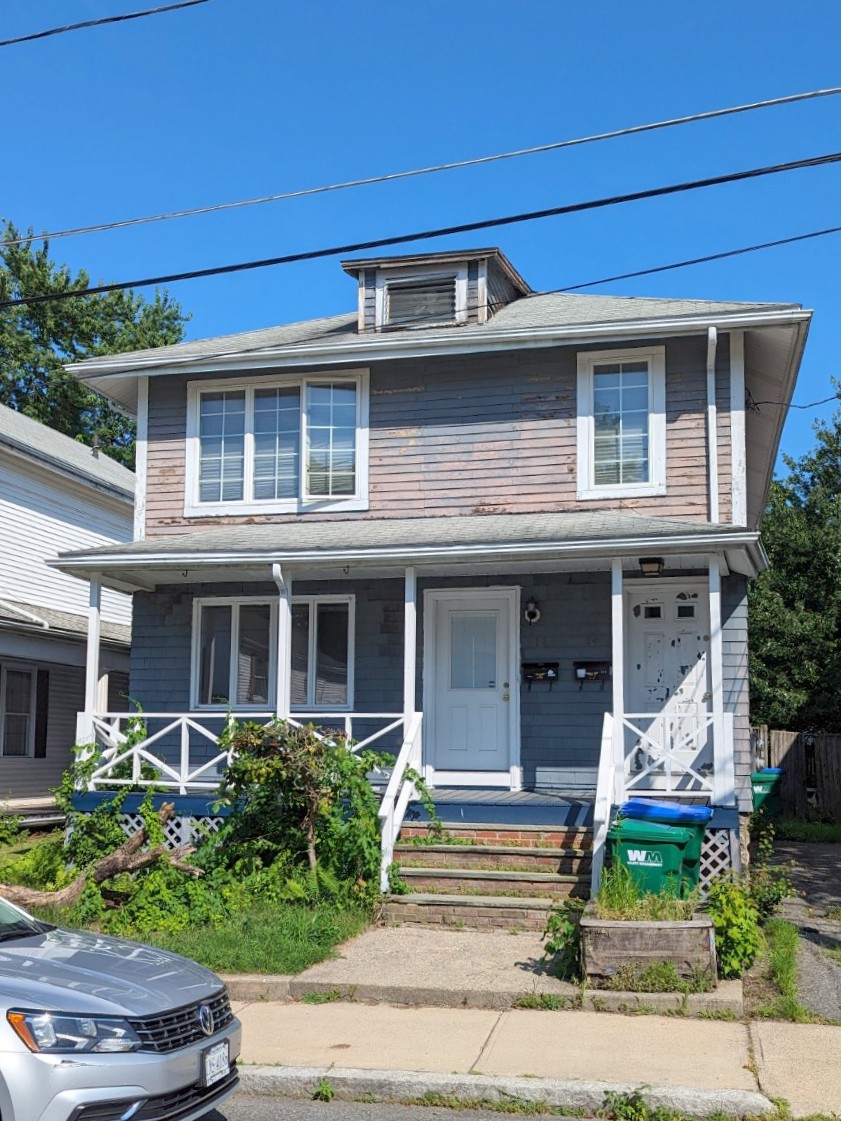 2.5 bed, 1 bath apartment for rent at 14 Maple Ave Unit 14, Medford — photo 20 of 20