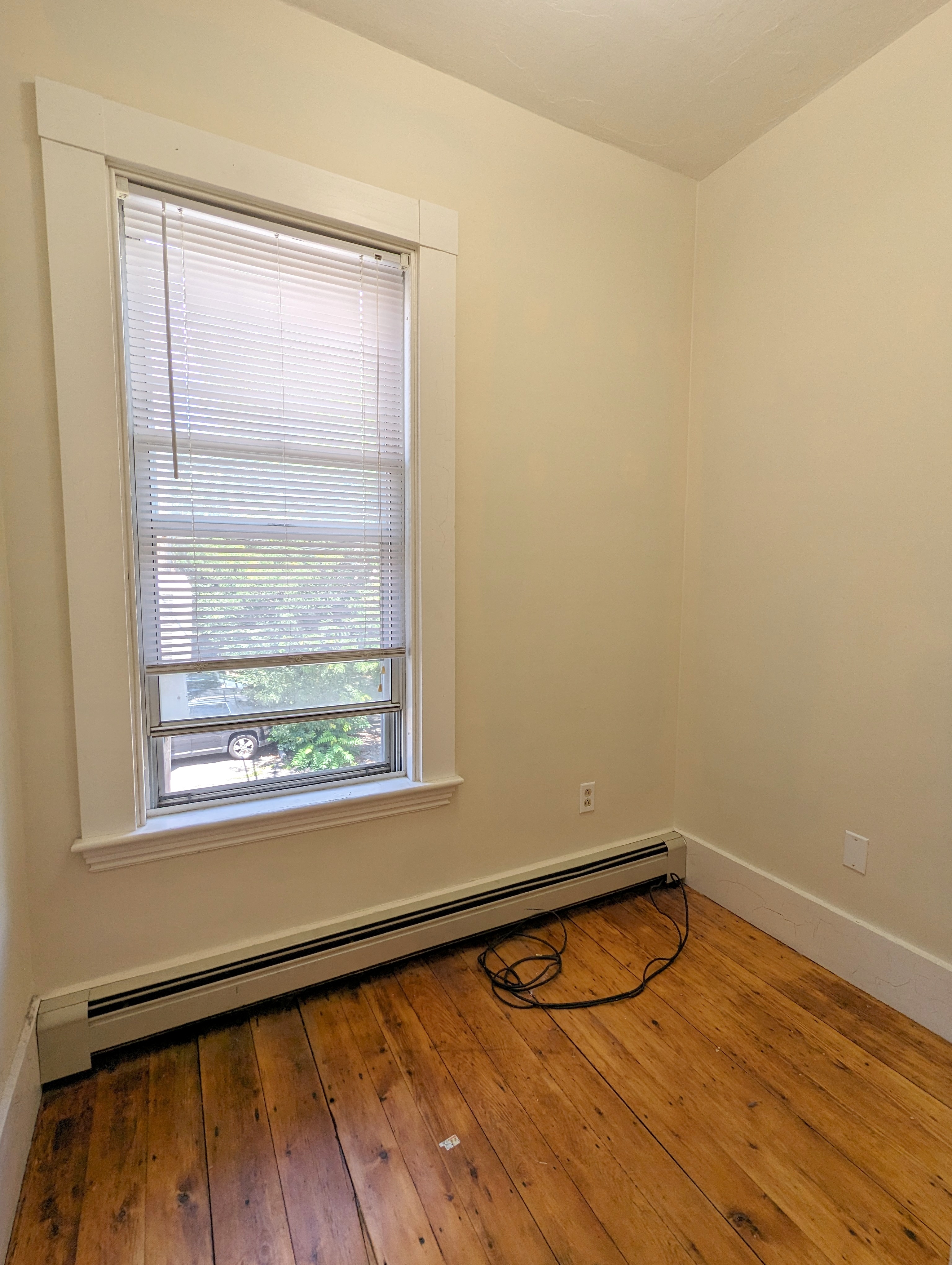 2.5 bed, 1 bath apartment for rent at 106 Concord Ave Unit 106, Inman Square — photo 14 of 17