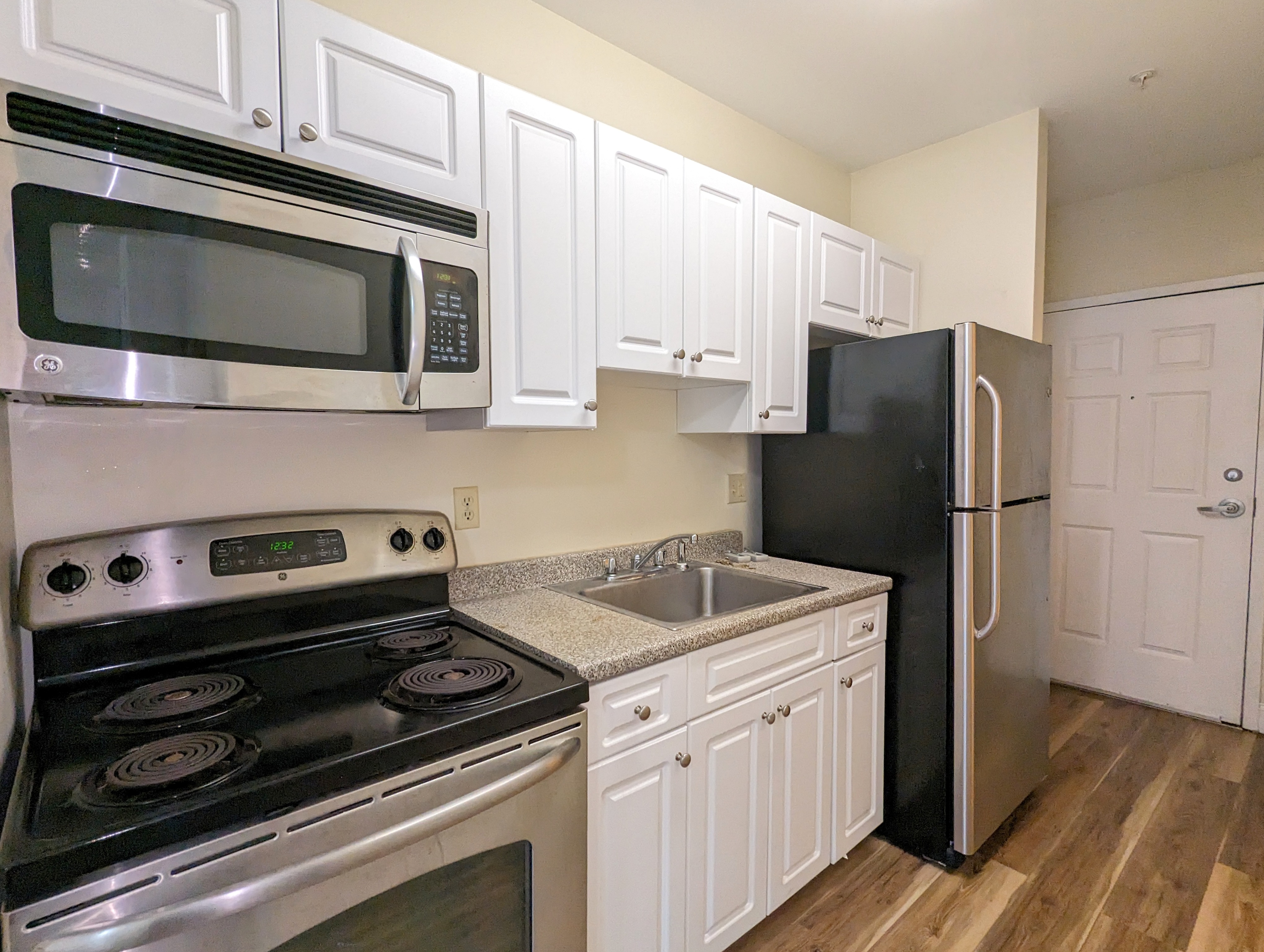 Studio bed, 1 bath apartment for rent at 21 Brookline St Unit 302, Central Square — photo 1 of 14