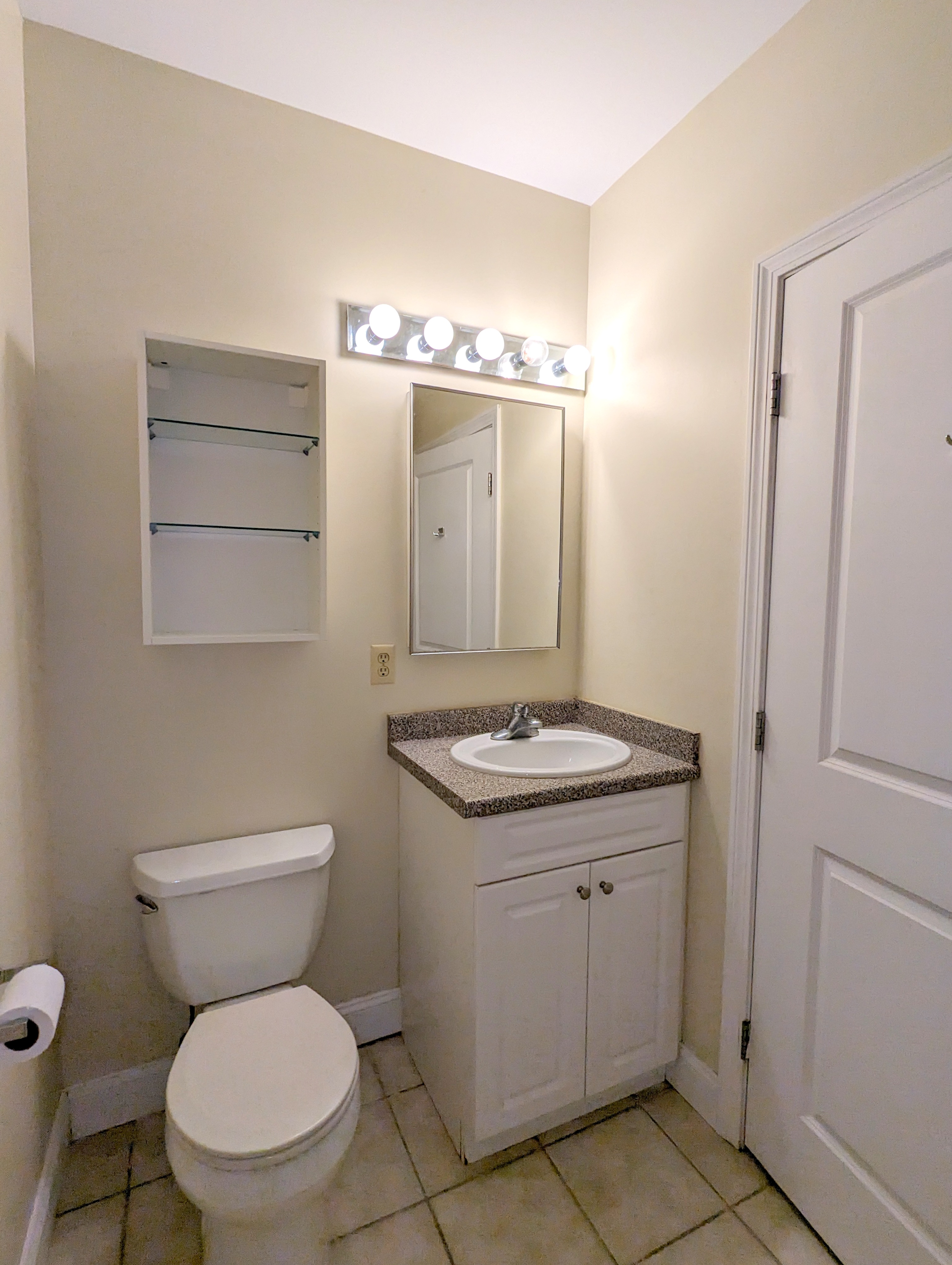 Studio bed, 1 bath apartment for rent at 21 Brookline St Unit 302, Central Square — photo 5 of 14