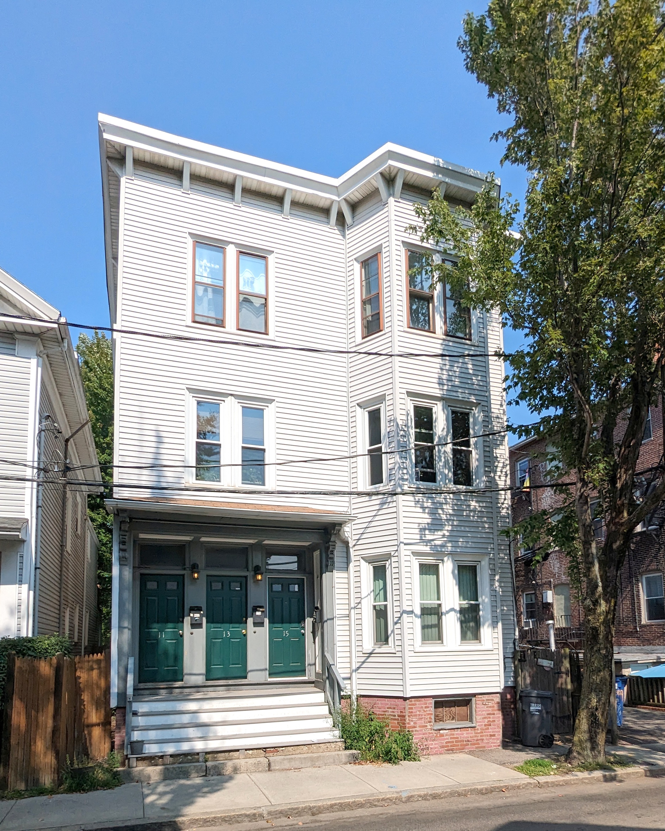 2.5 bed, 1.5 bath apartment for rent at 15 Douglass St Unit 15, Central Square — photo 17 of 17
