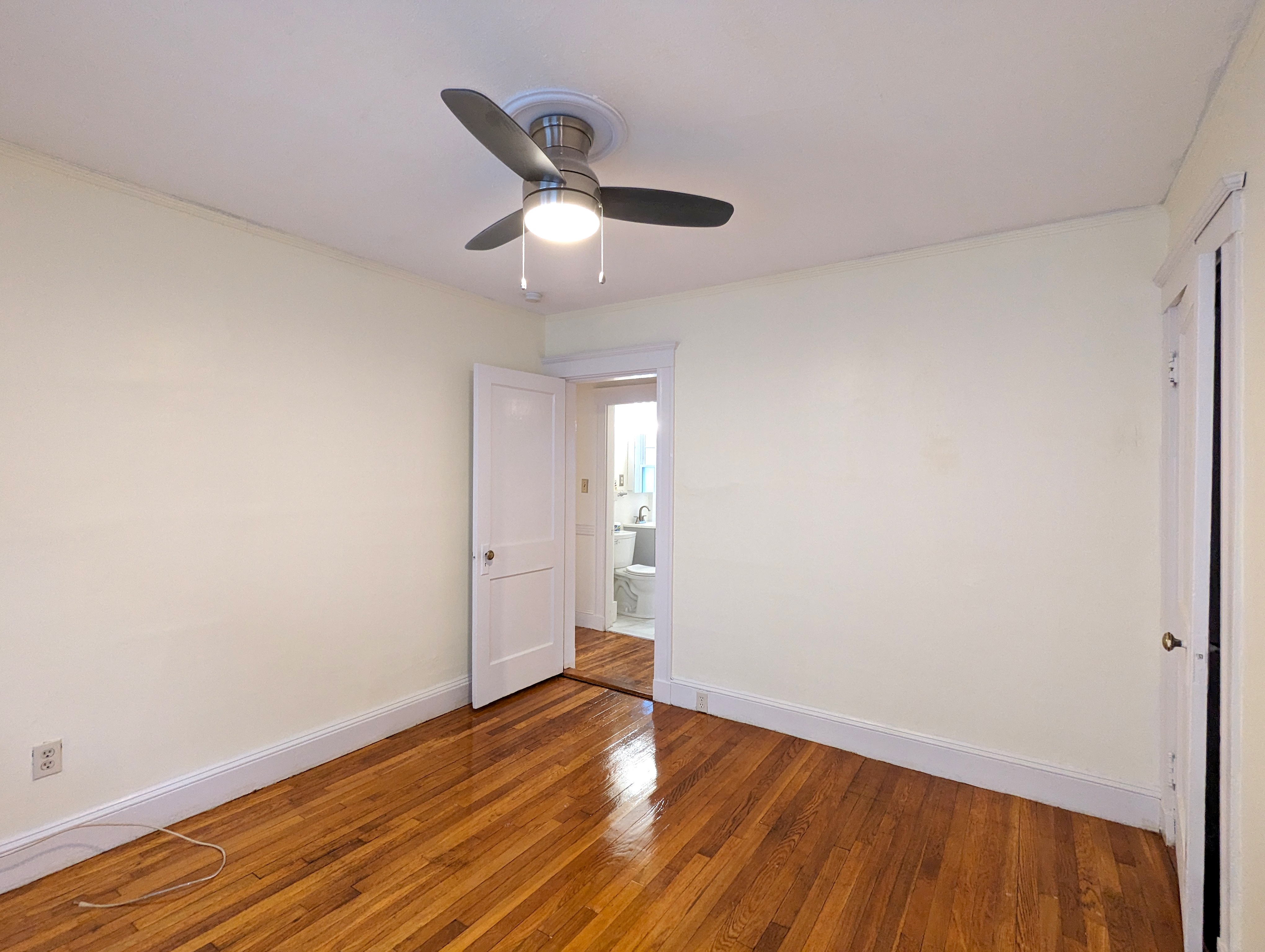 2.5 bed, 1 bath apartment for rent at 11 Doble Ave Unit first, Tufts University — photo 11 of 19