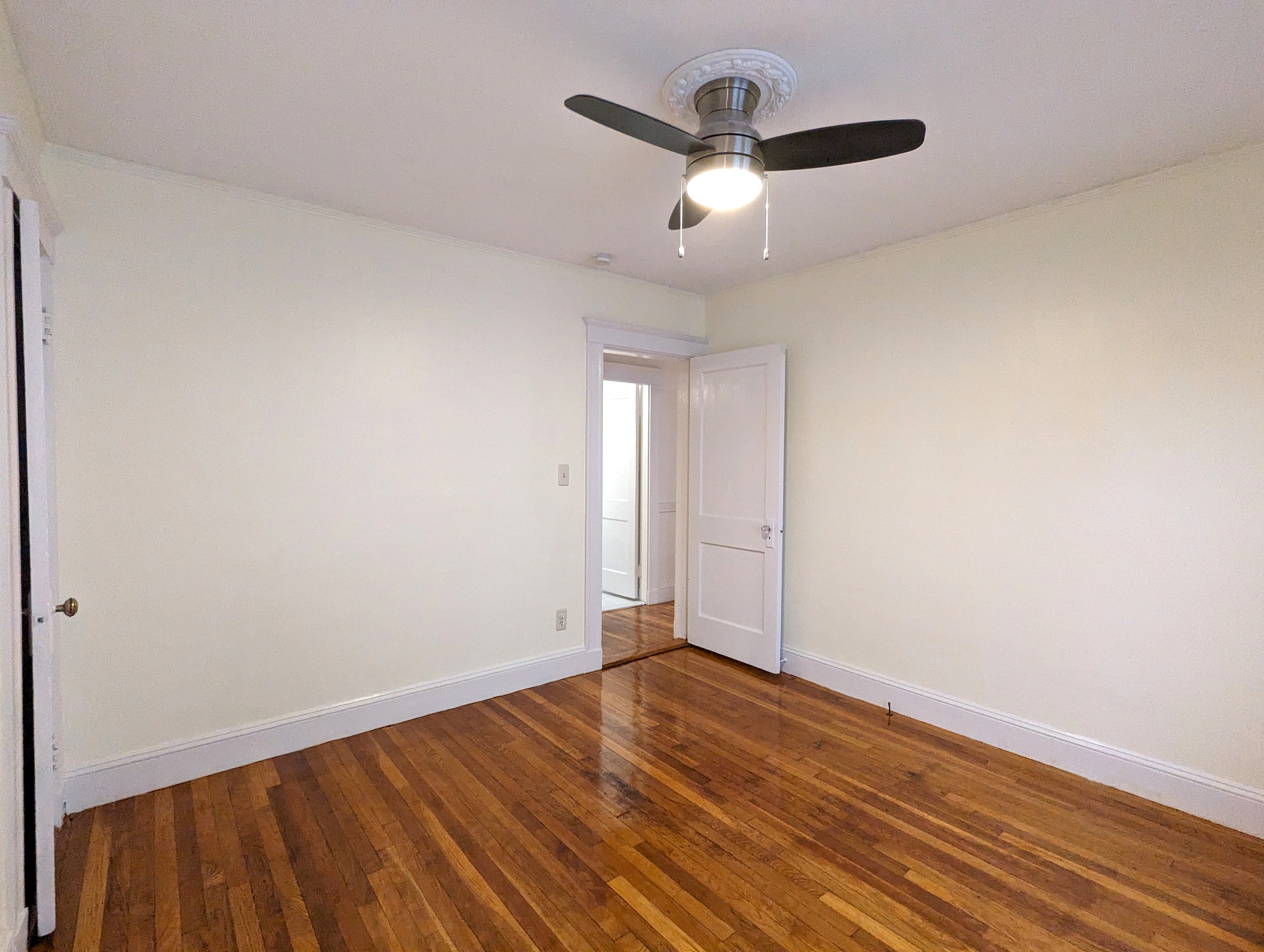 2.5 bed, 1 bath apartment for rent at 11 Doble Ave Unit first, Tufts University — photo 14 of 19
